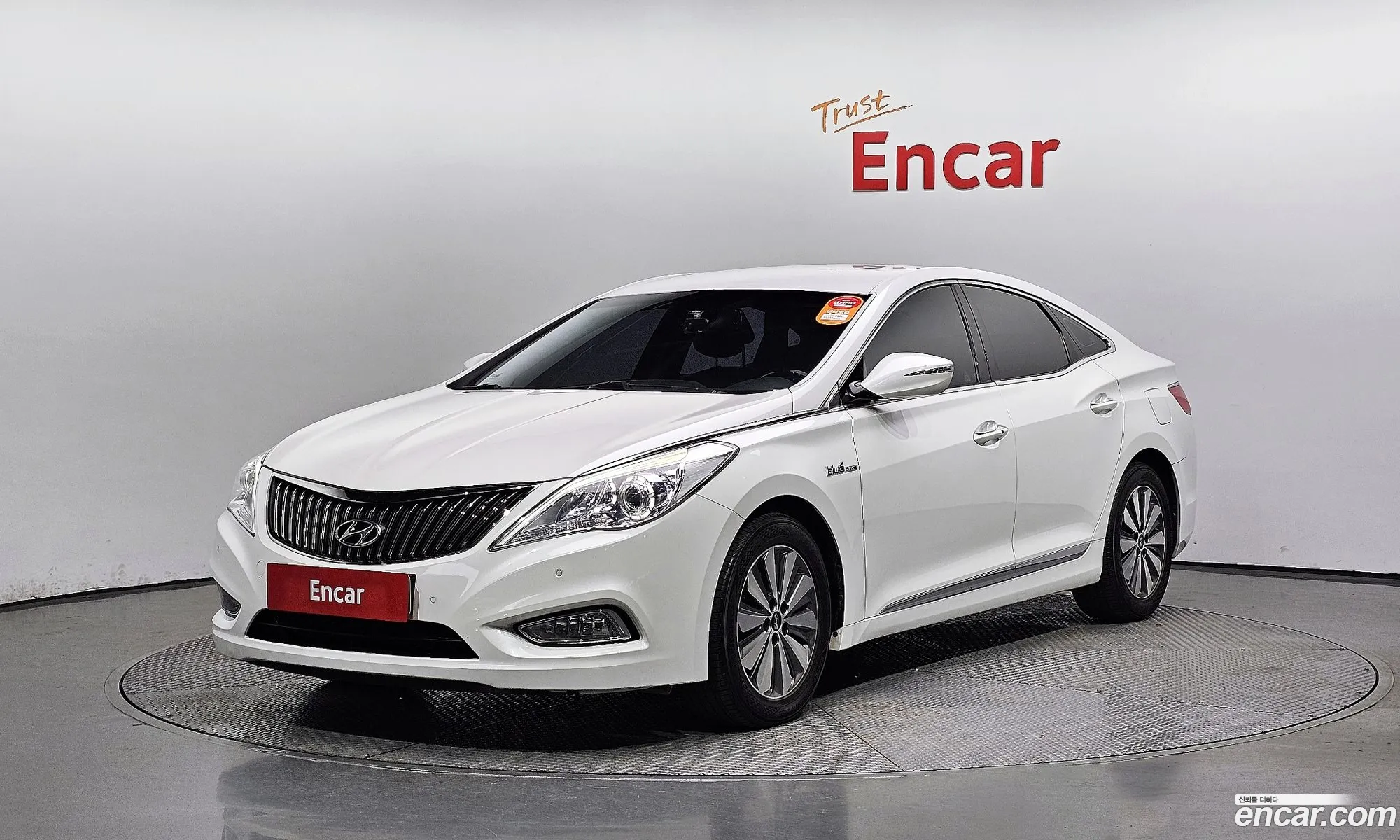 Hyundai Grandeur V Premium 2015 - фотография 11298150