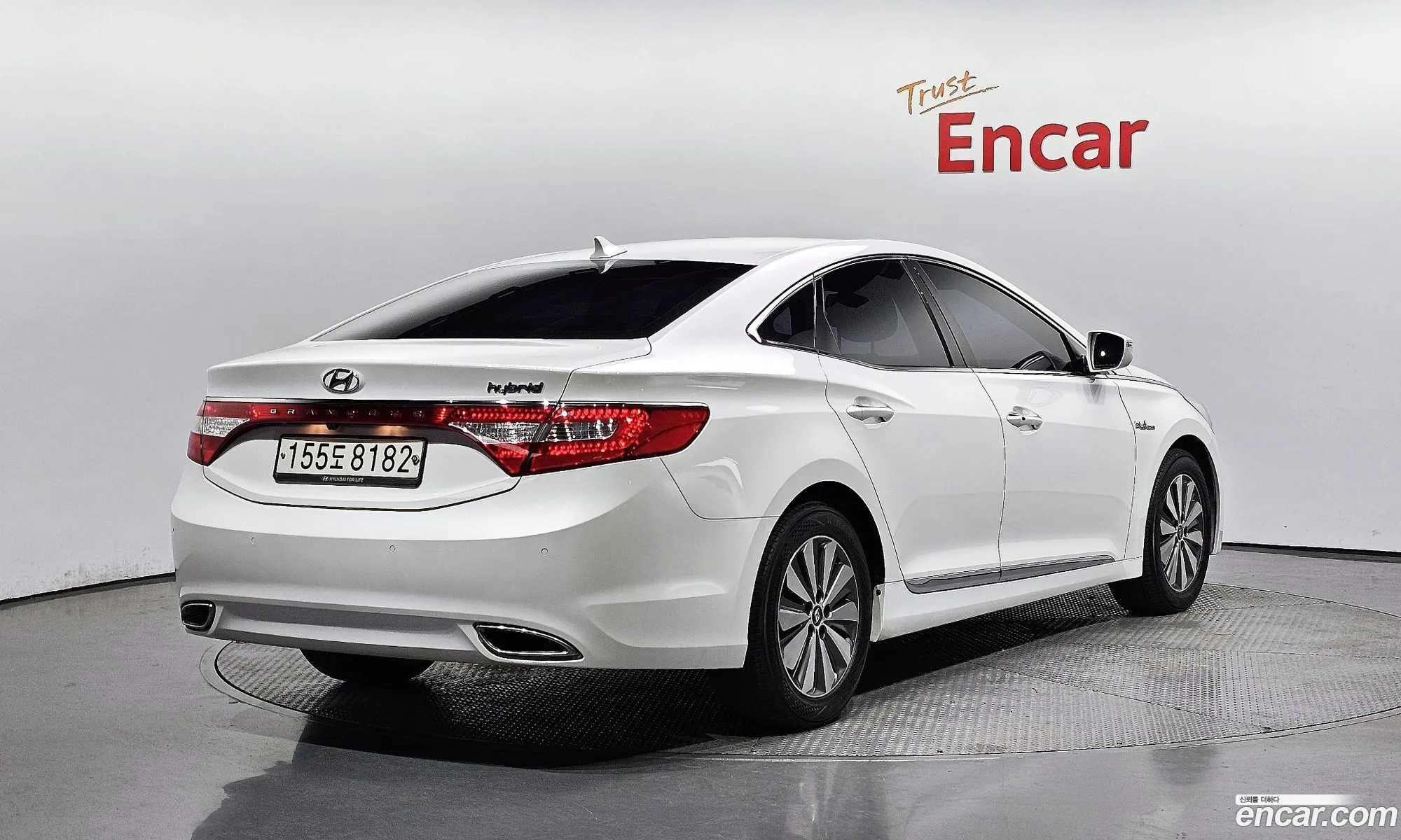 Hyundai Grandeur V Premium 2015 - фотография 11298151