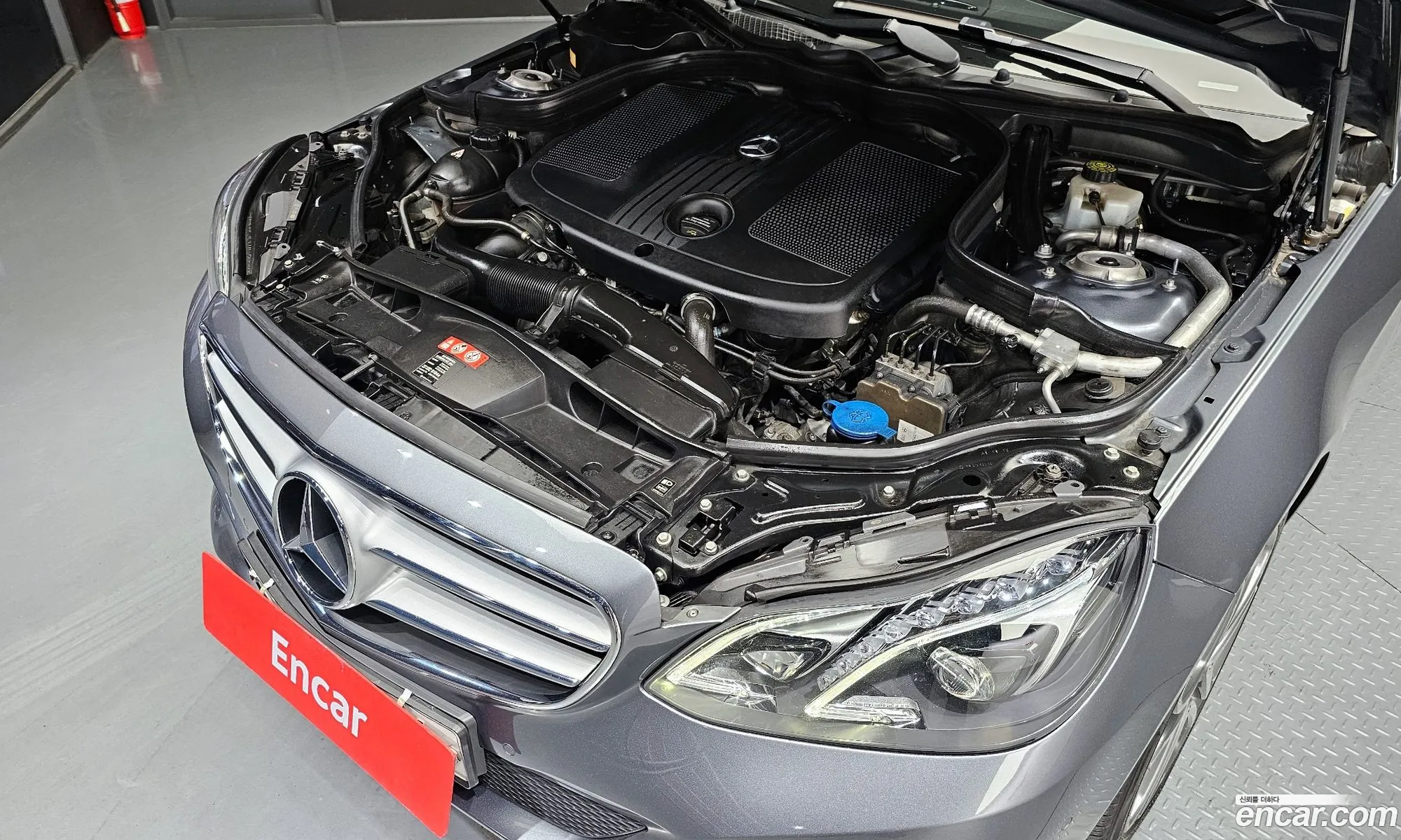 Mercedes-Benz E-Klasse E250 Bluetec 4Matic Avant Garde 2016 - фотография 12825071