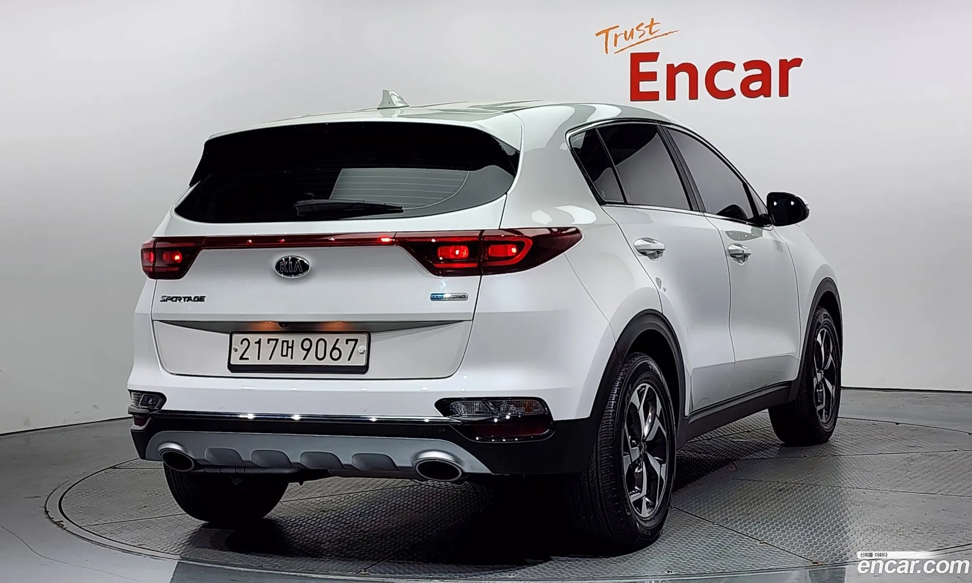 Kia Sportage The Bold Diesel 16 2Wd Luxury - фотография 19270395