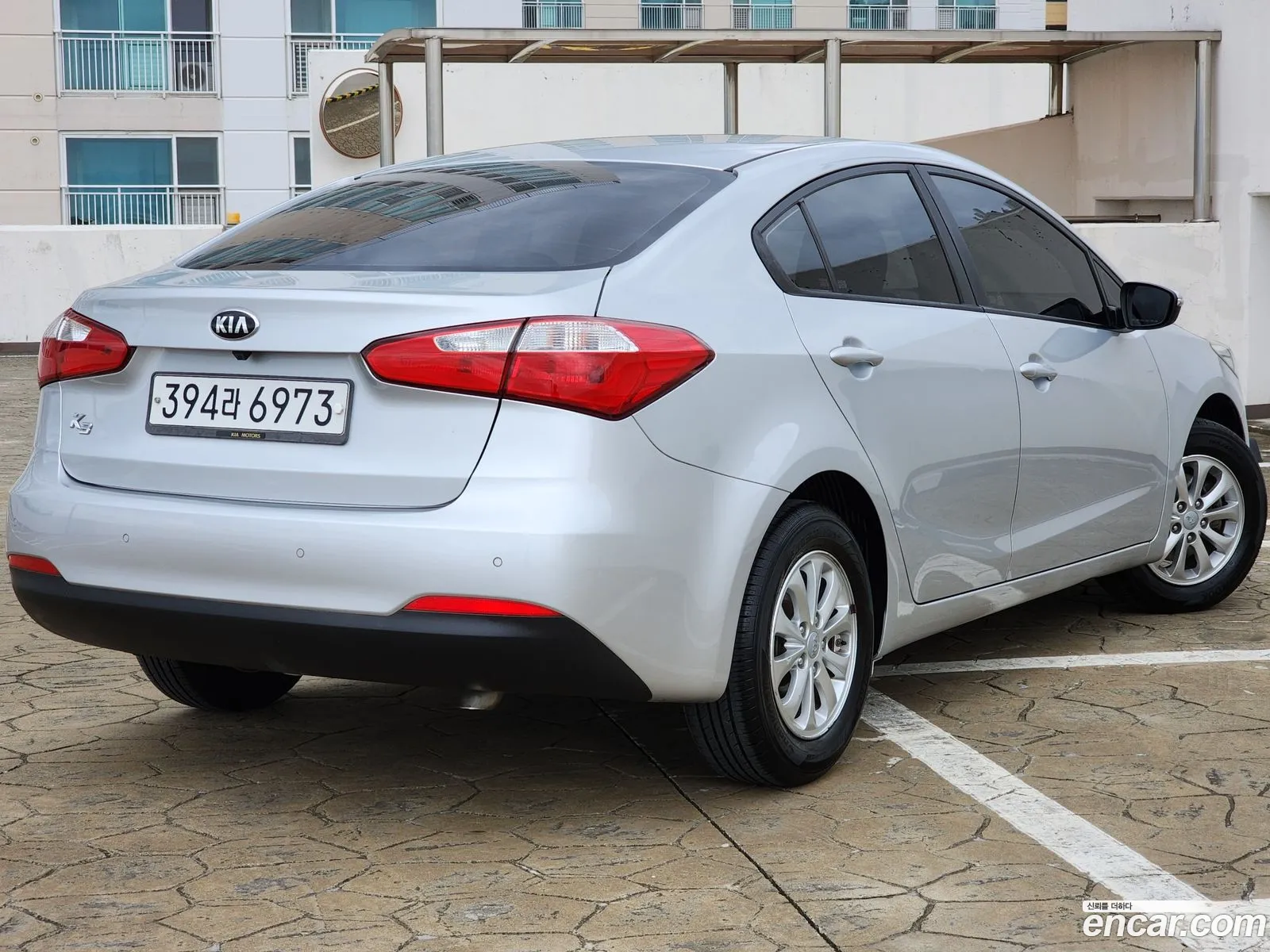 Kia K3 I Deluxe 2015 - фотография 17517732