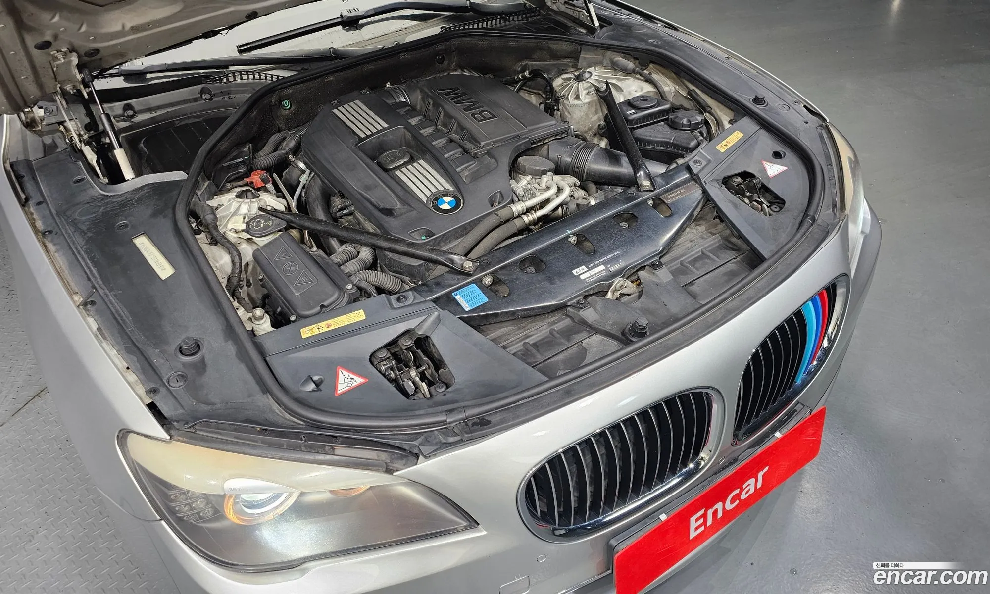BMW 7Er V F01F02F04 740I 2009 - фотография 144767