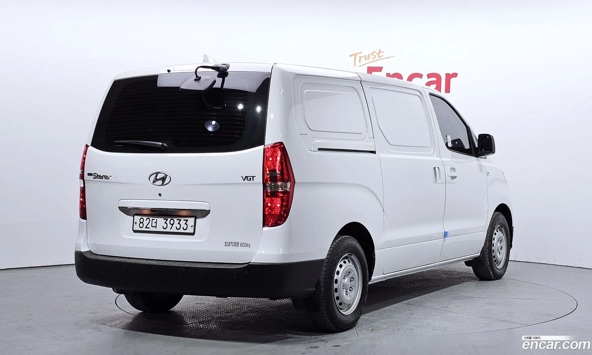 Hyundai The New Grand Starex Van 3-Seater Style - фотография 12008752