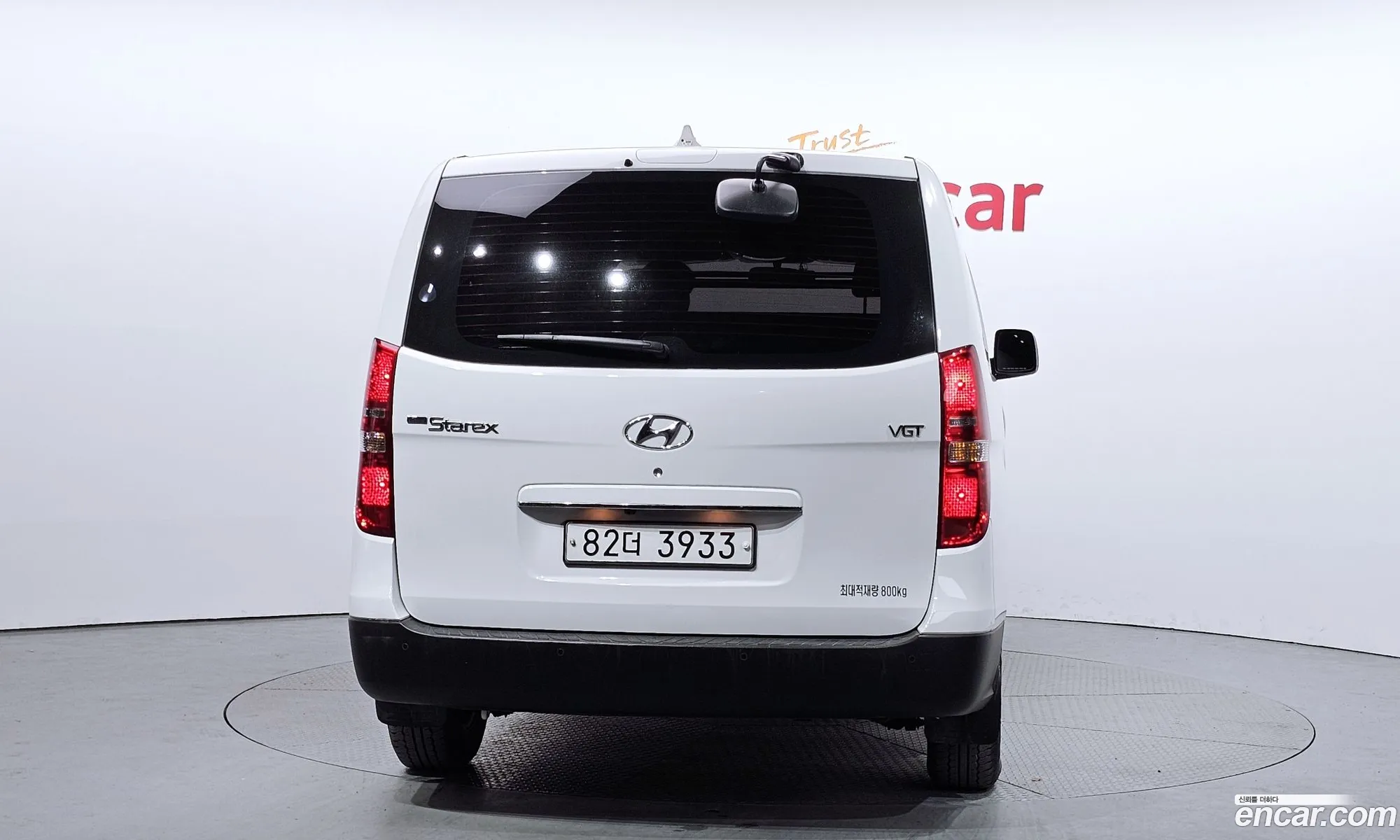 Hyundai The New Grand Starex Van 3-Seater Style - фотография 12008754