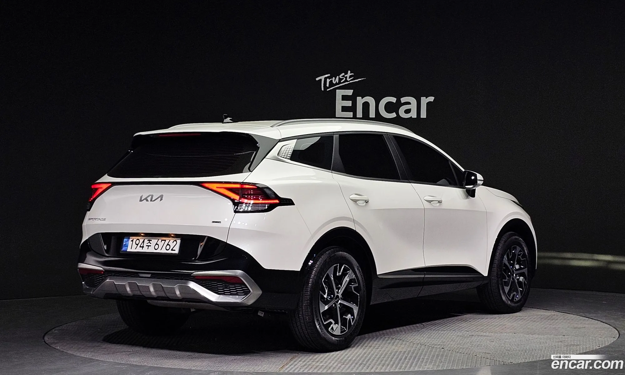 Kia Sportage Signature 2Wd 2023 - фотография 17186474