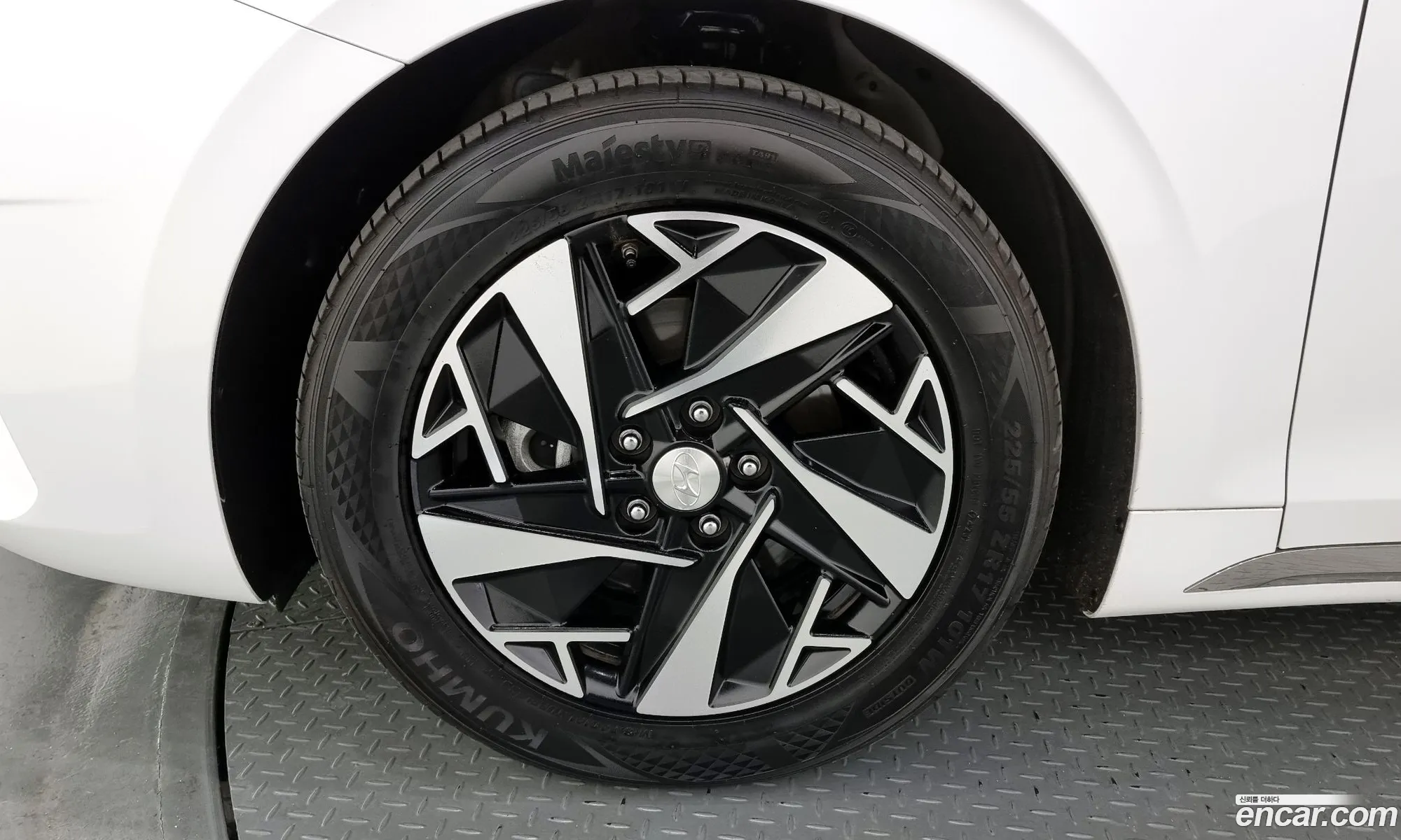 Hyundai Grandeur Vi Exclusive 2022 - фотография 12940745