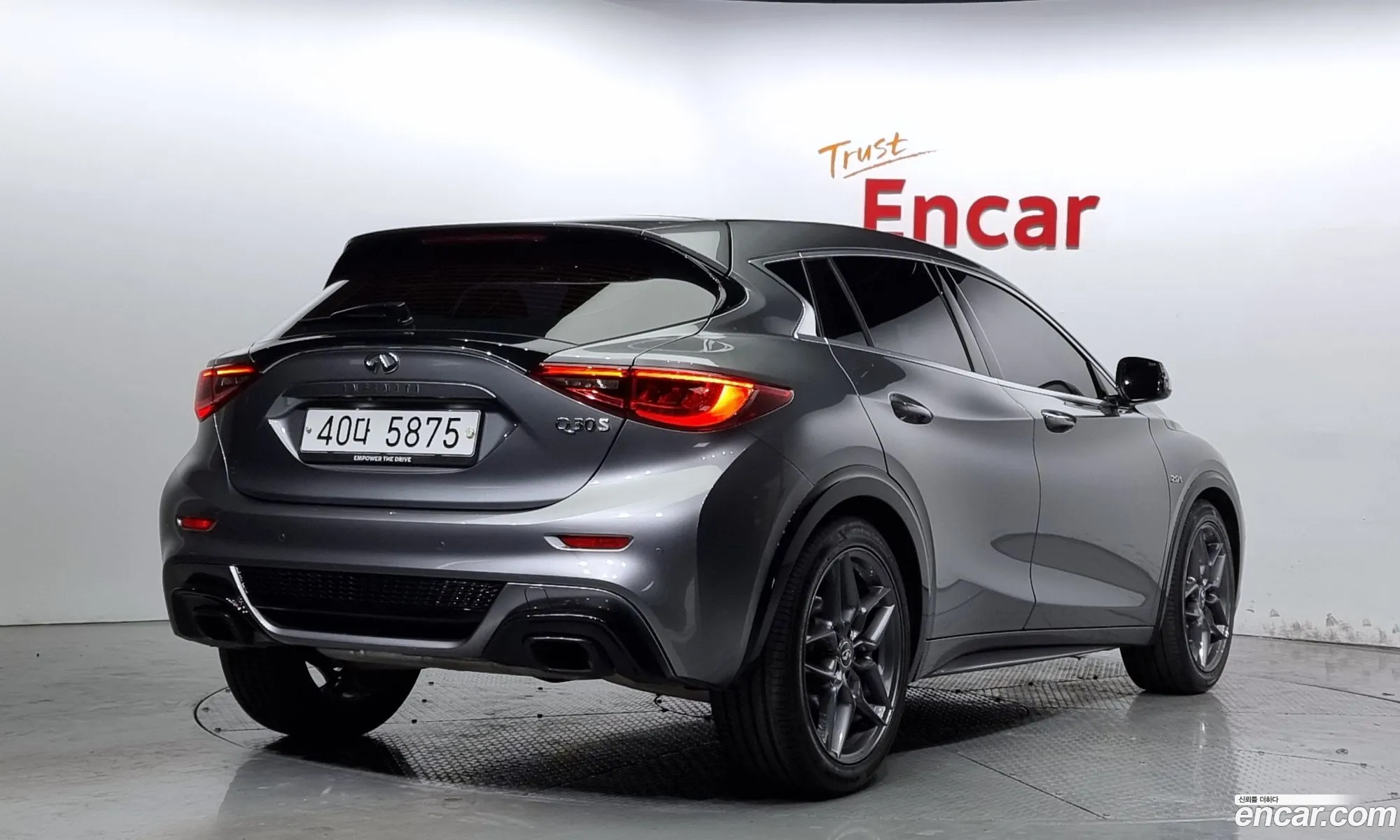 Infiniti Q30 Q30 20 Premium 2018 - фотография 3774736