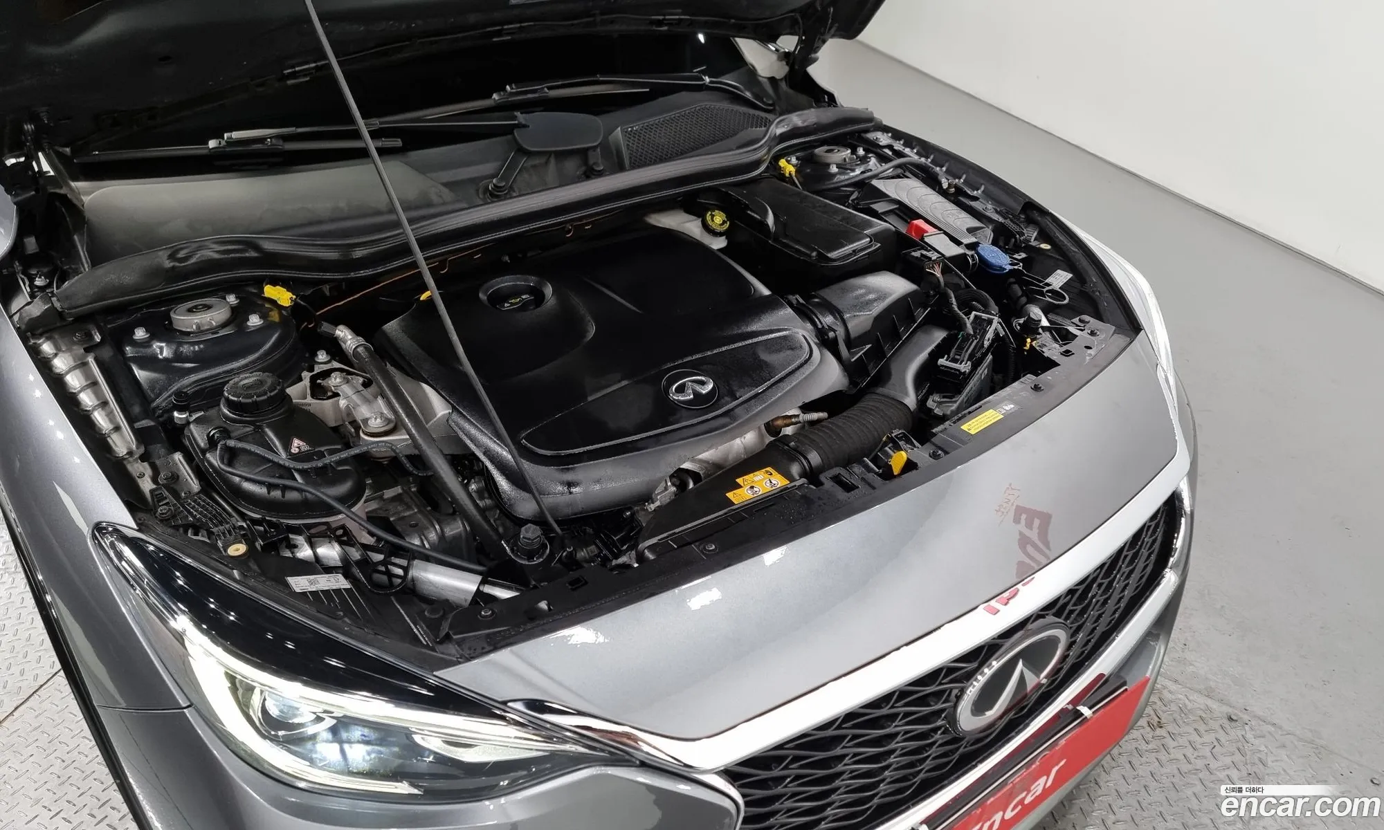 Infiniti Q30 Q30 20 Premium 2018 - фотография 3774740