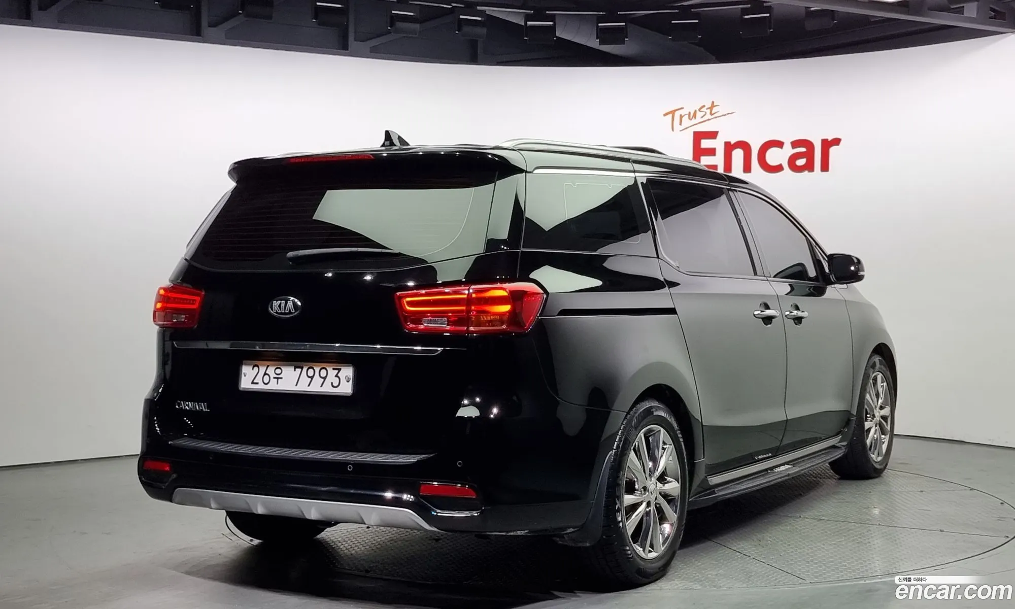 Kia Carnival Iii 9-Seater Prestige 2019 - фотография 16031982
