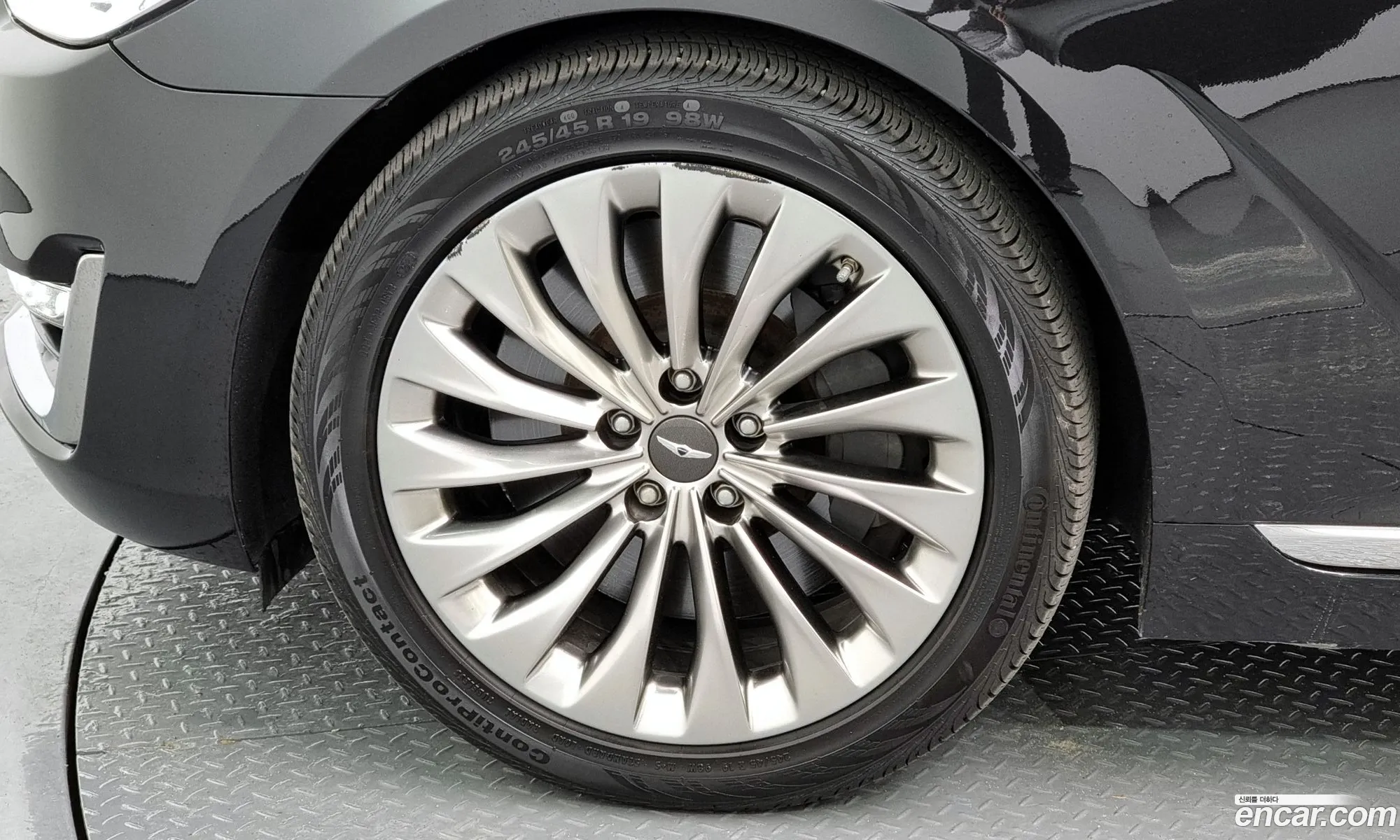 Genesis G90 I 38 Gdi Awd 2018 - фотография 15745014