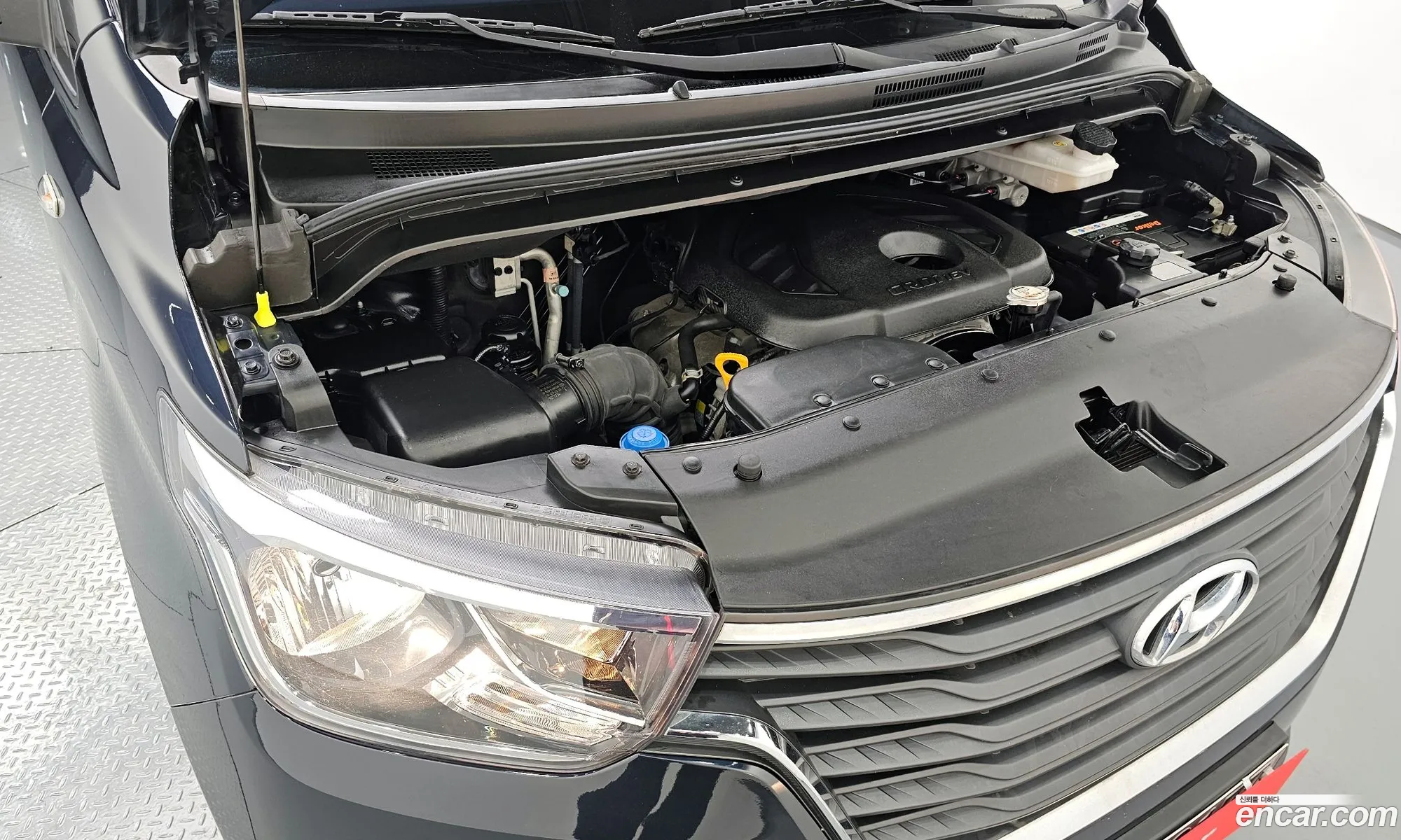 Hyundai Starex Urban 9-Seater 2019 - фотография 12392490