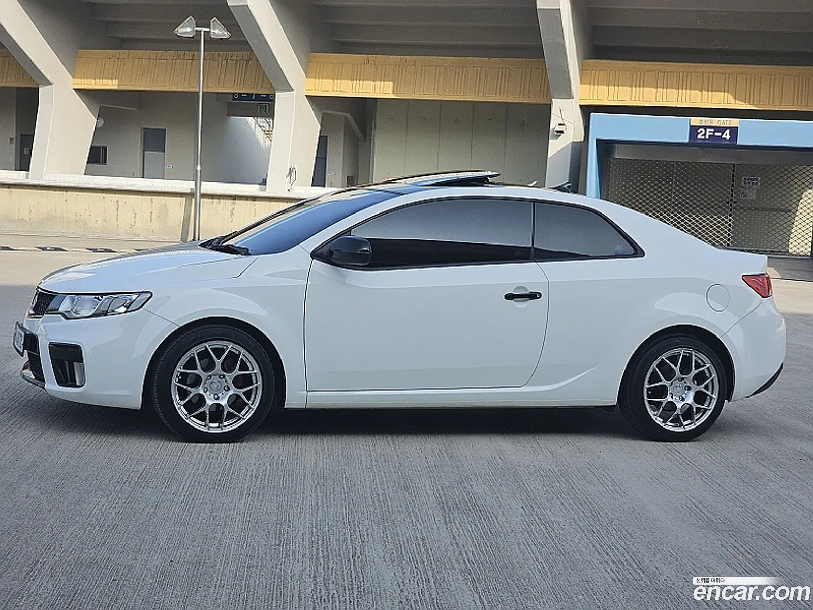 Kia Forte I 16 Gdi Prestige 2012 - фотография 19764119