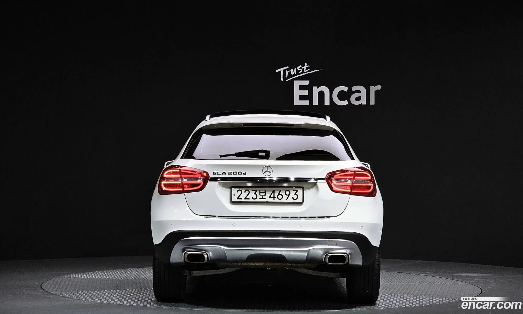 Mercedes-Benz Gla-Klasse Gla200D 2017 - фотография 12203819