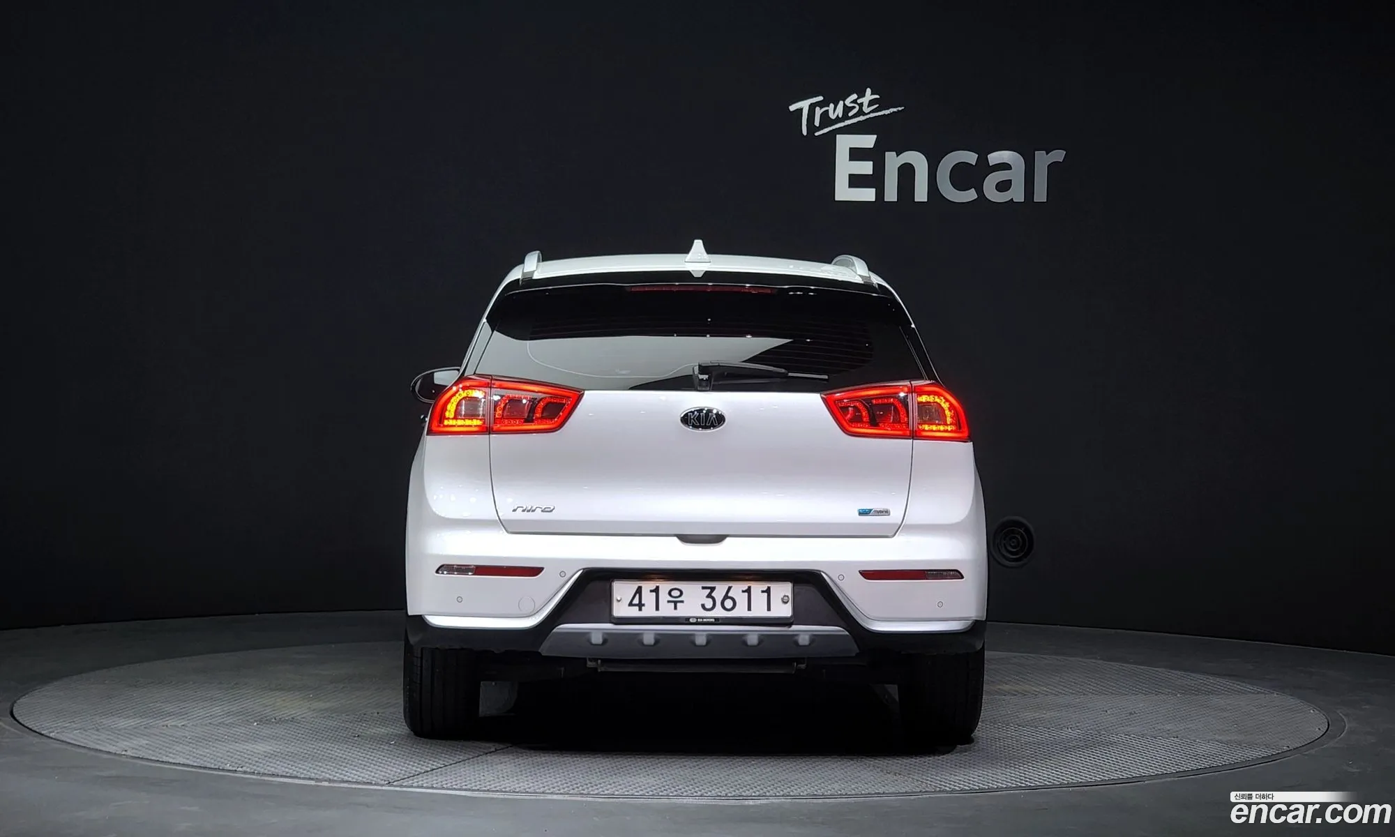 Kia Niro I Prestige 2017 - фотография 18099642