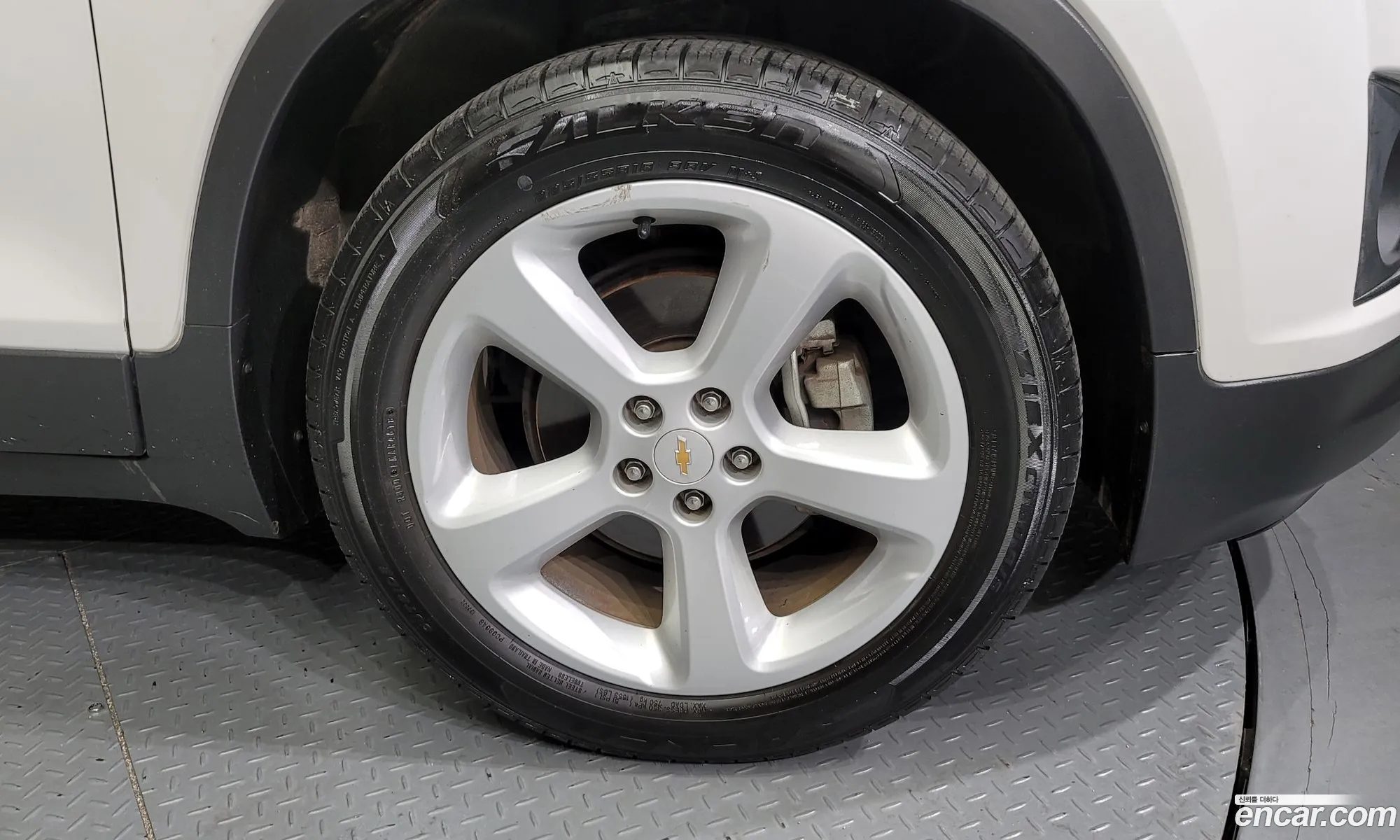 Chevrolet Trax I 14 Ltz 2015 - фотография 17772228