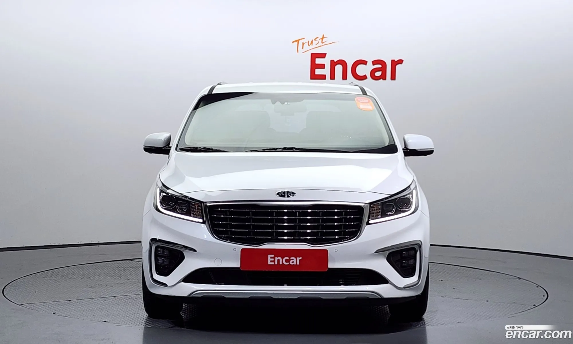 Kia Carnival Iii 7-Seater Limousine 2019 - фотография 16618631