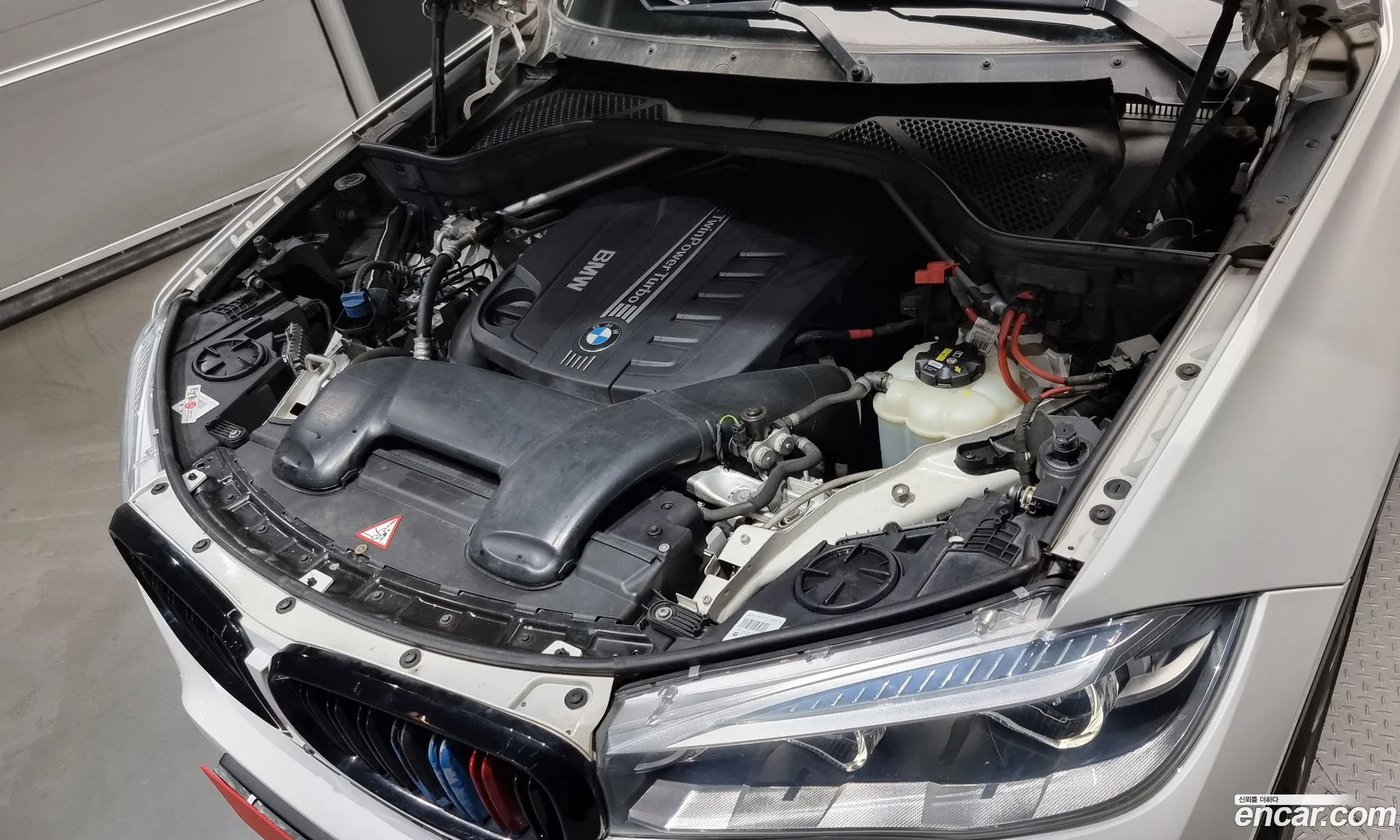 BMW X6 Ii F16 xDrive 40D 2016 - фотография 966148