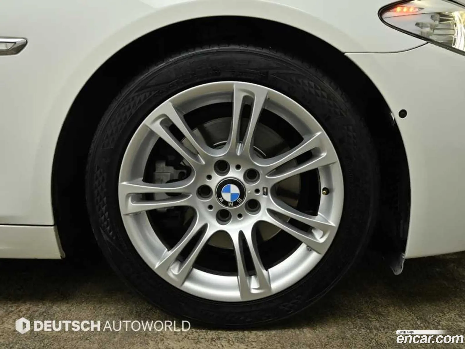 BMW 5Er Vi F10F11F07 528I M Sports 2013 - фотография 98776