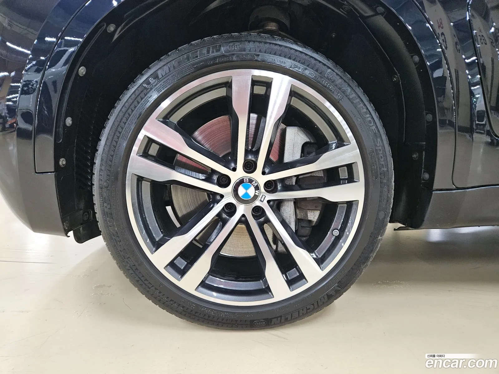 BMW X6 F16 M50D - фотография 58783