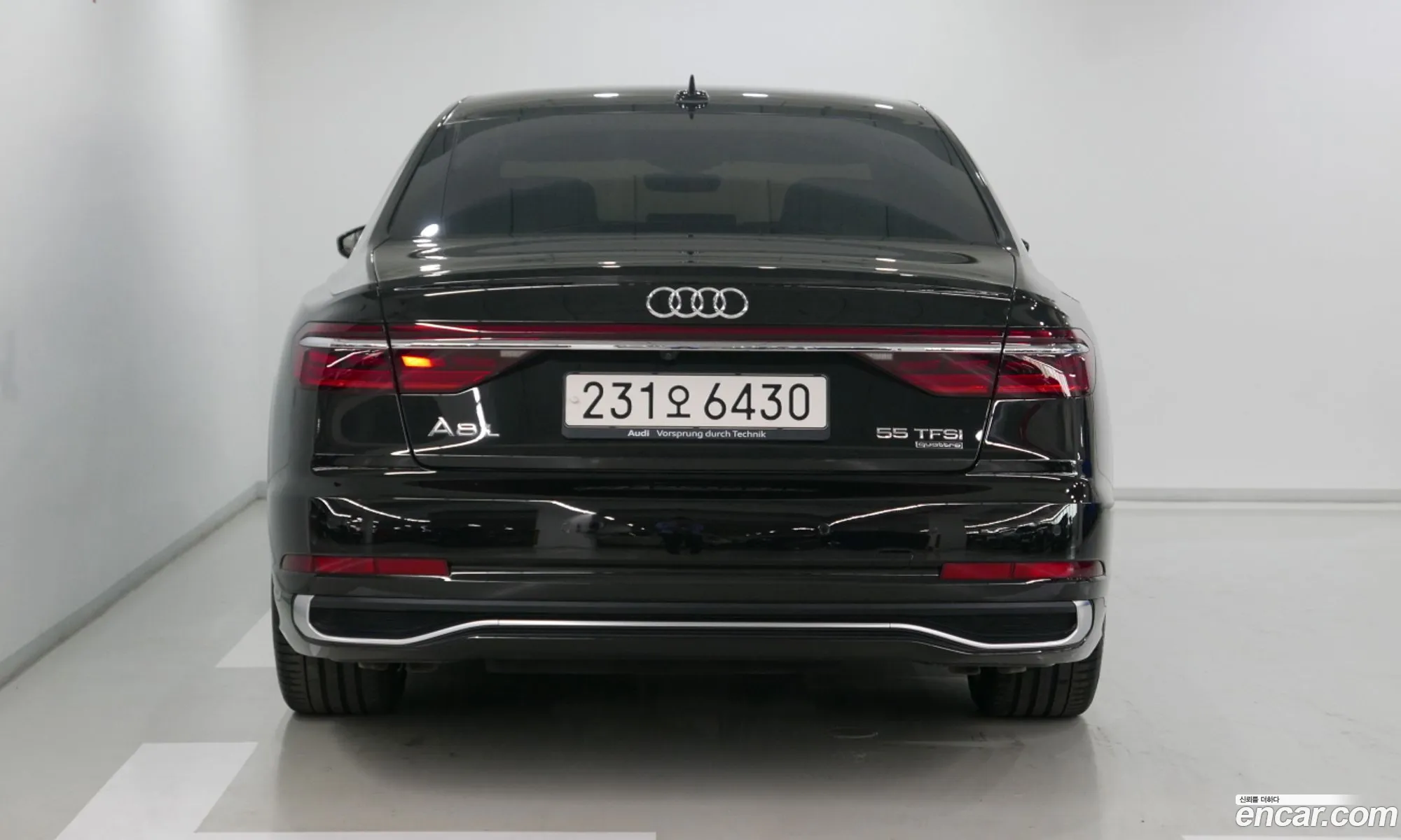 Audi A8 Iv D5 55 Tfsi Quattro Premium Lwb 2022 - фотография 672924