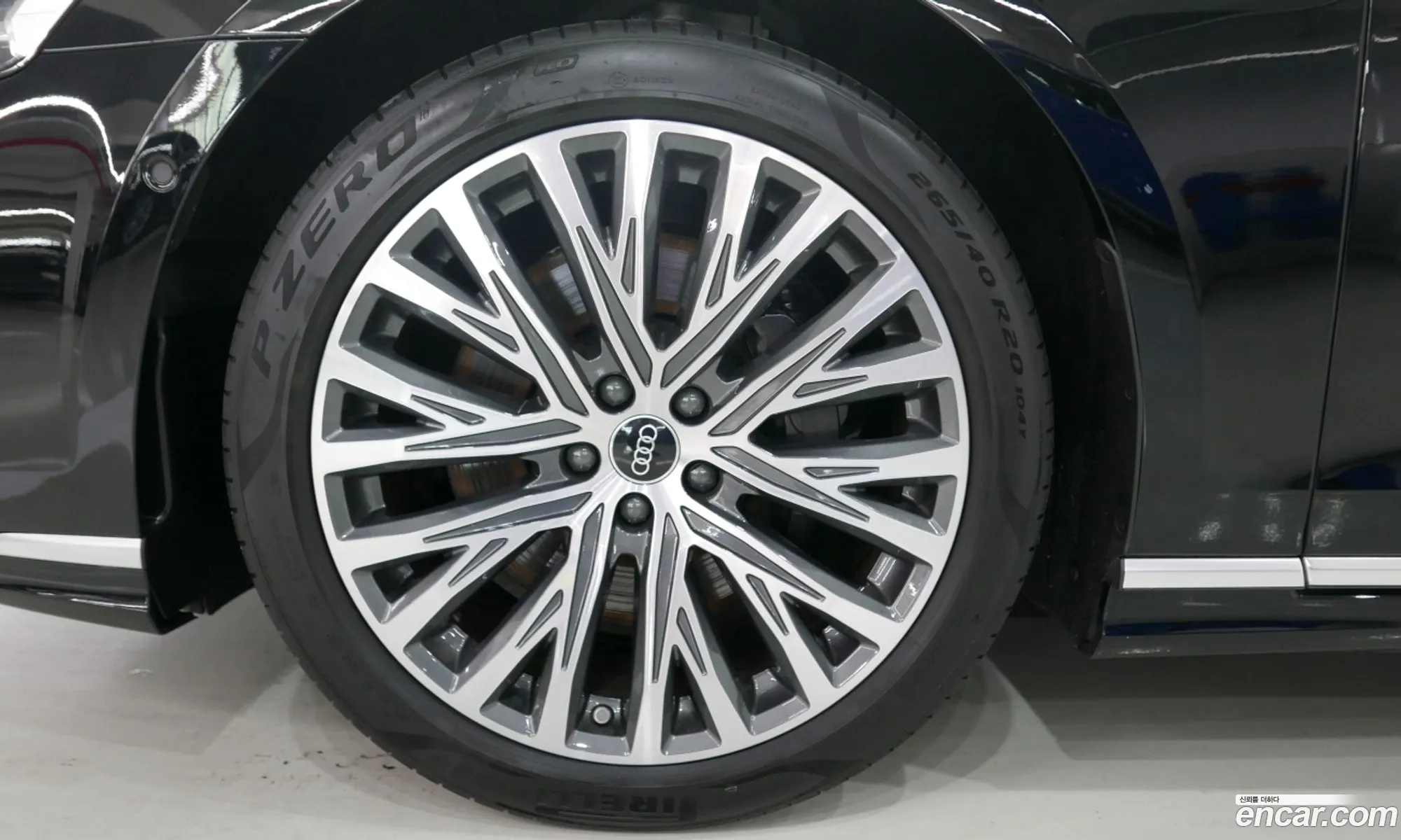 Audi A8 Iv D5 55 Tfsi Quattro Premium Lwb 2022 - фотография 672925