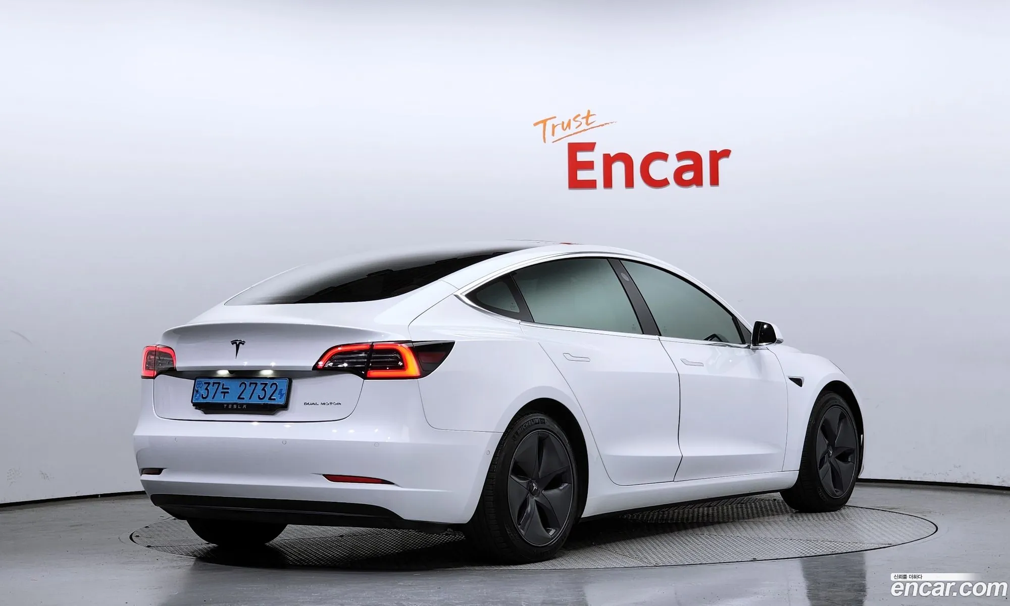 Tesla Model 3 I Long Range 2020 - фотография 3727358