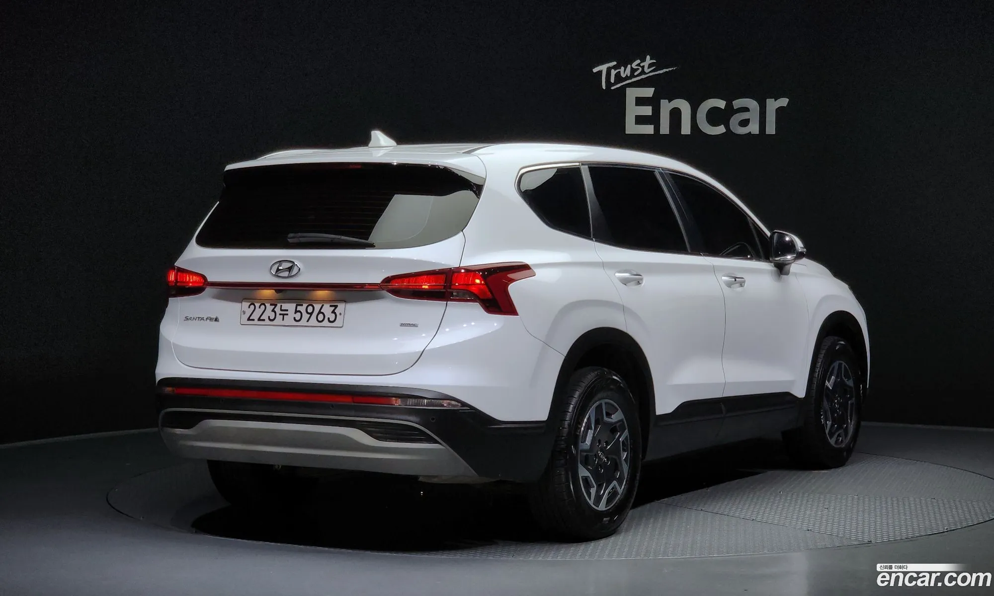 Hyundai Santa Fe Iv Hev 16 4Wd 2022 - фотография 17900489