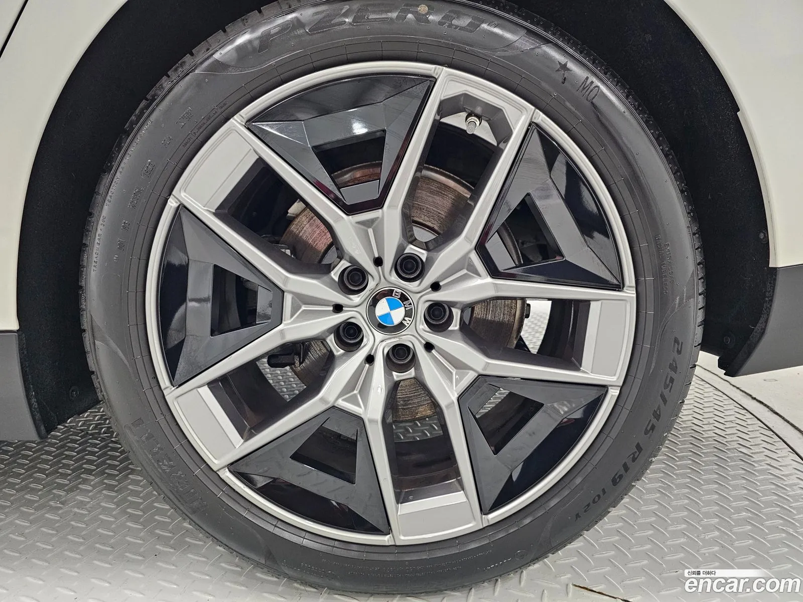 BMW 5Er 523D 2024 - фотография 15101023