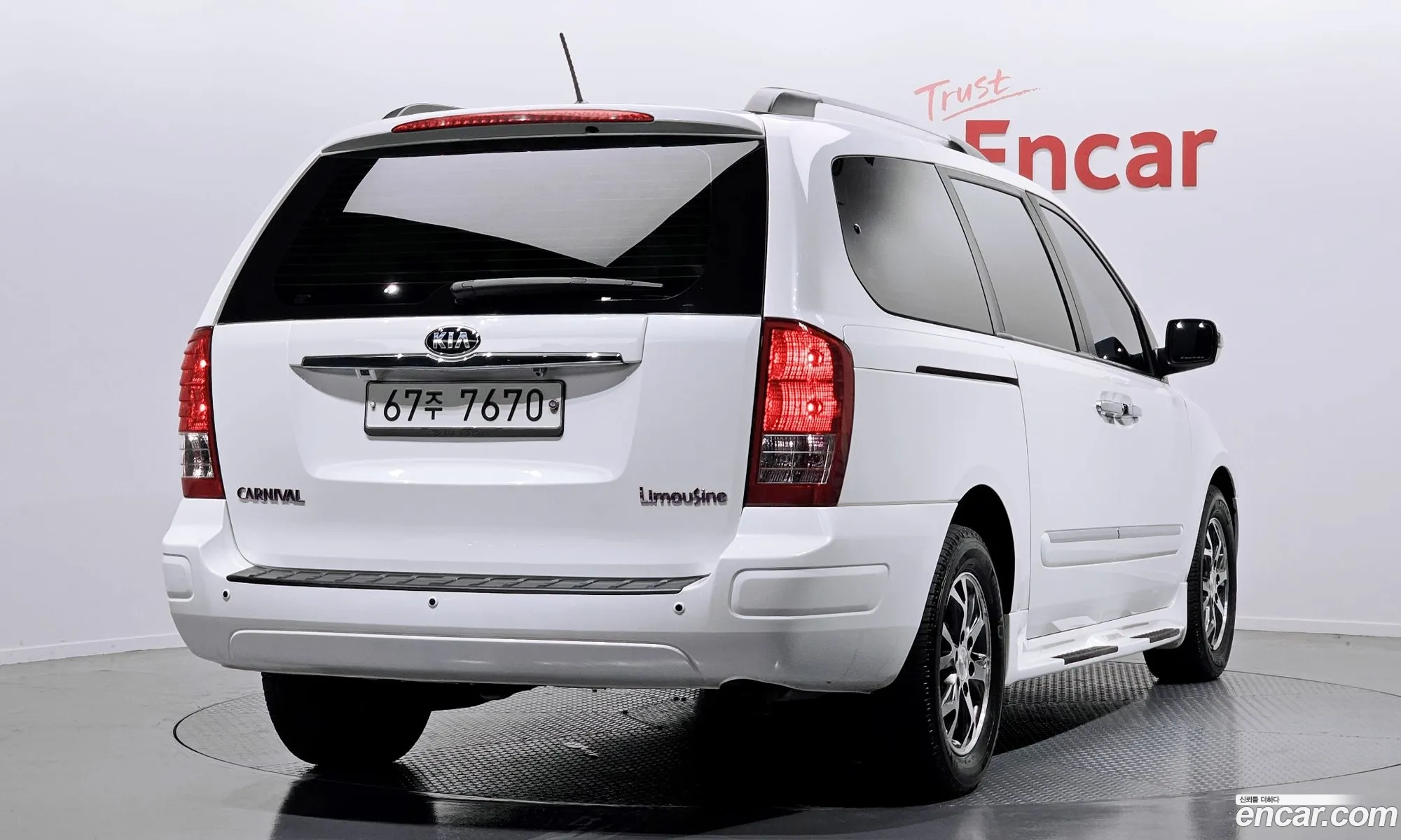 Kia Carnival R New Carnival Limousine Glx Top-Of-The-Line Model - фотография 18993606