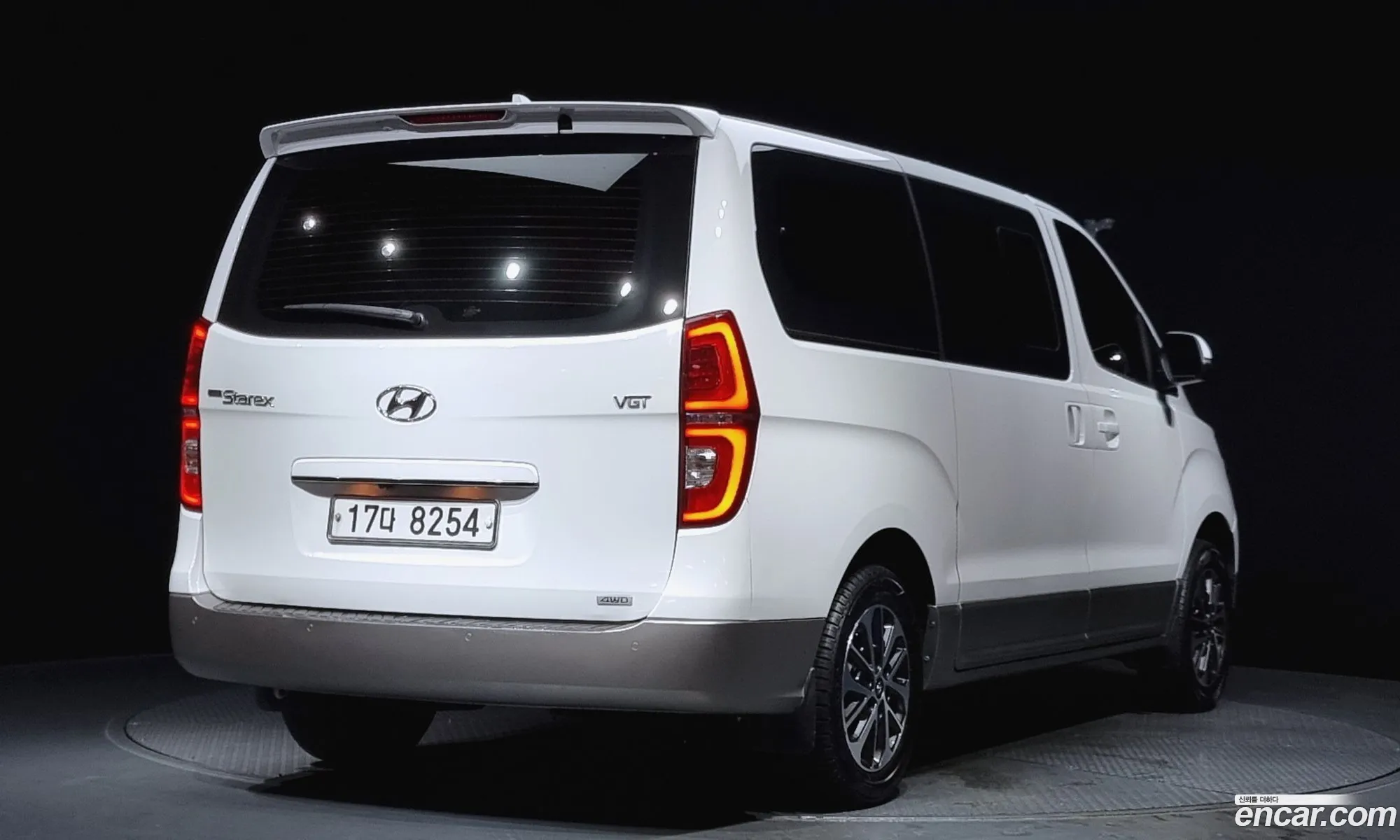 Hyundai Starex 4Wd Urban 9-Seater 2019 - фотография 15929721