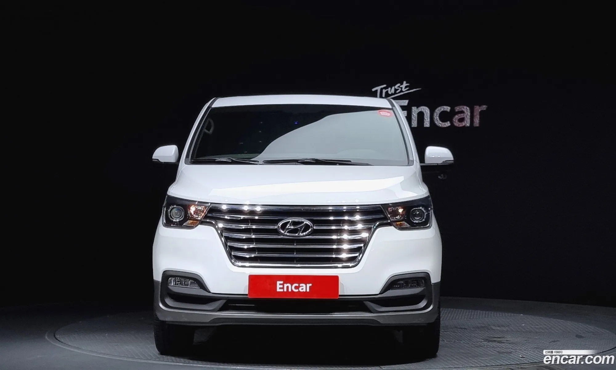 Hyundai Starex 4Wd Urban 9-Seater 2019 - фотография 15929723