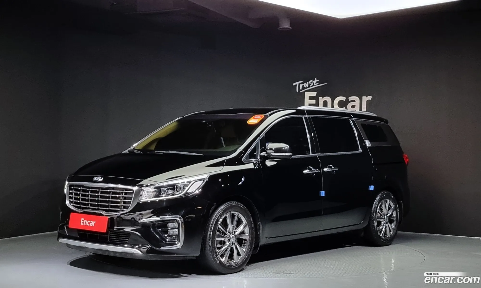 Kia Carnival Iii 7-Seater Limousine 2019 - фотография 11814499
