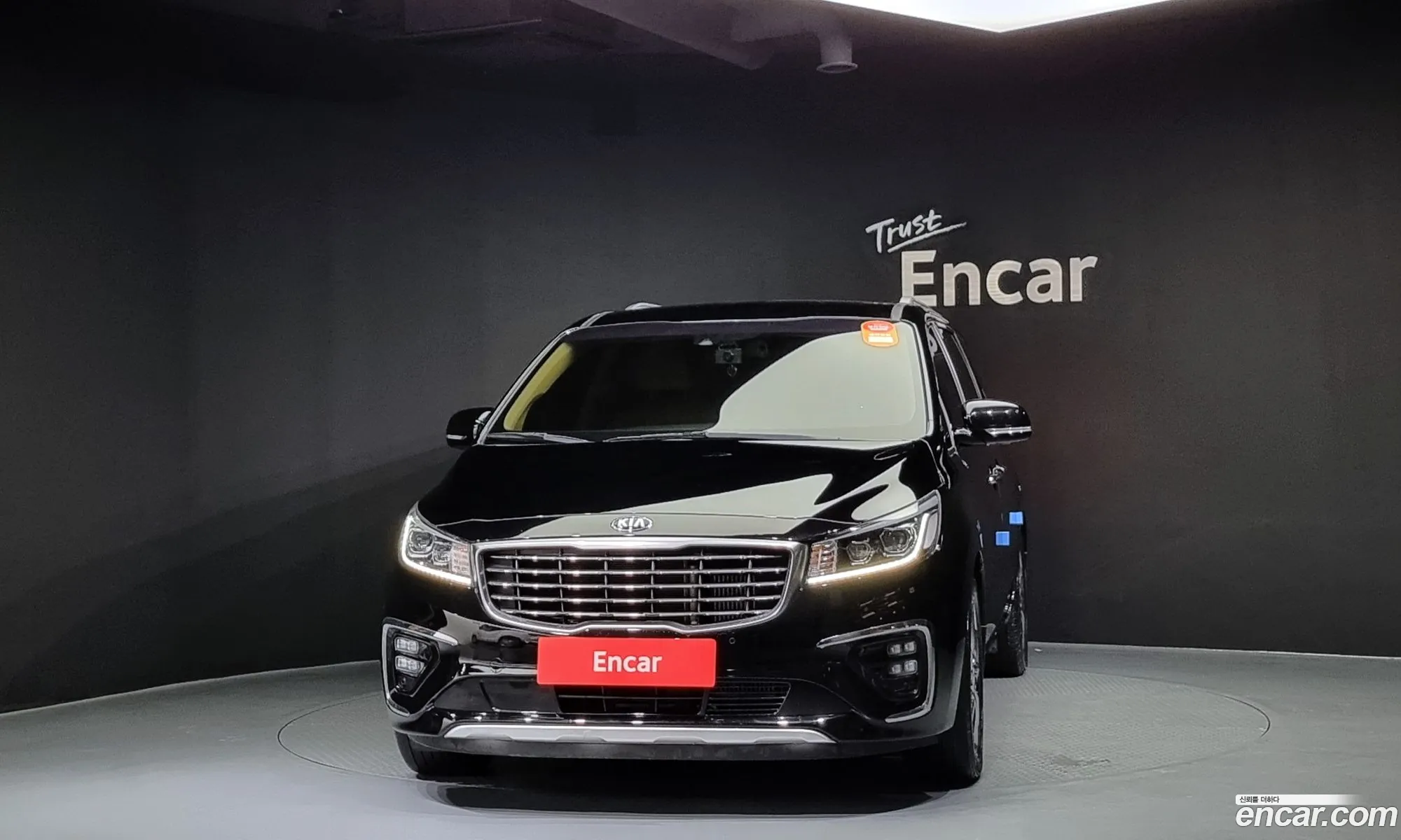 Kia Carnival Iii 7-Seater Limousine 2019 - фотография 11814501