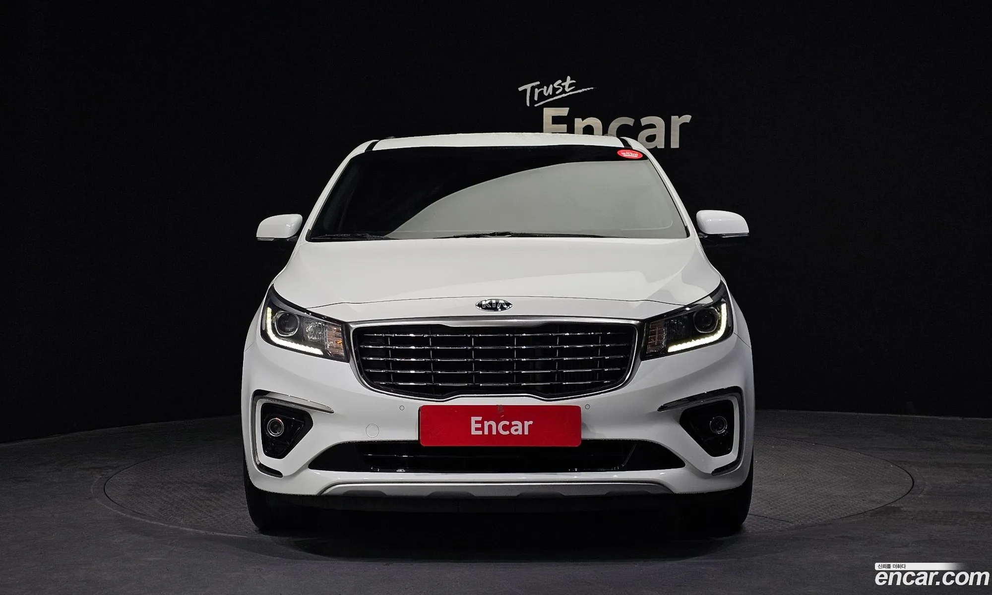 Kia Carnival Iii 9-Seater Luxury 2019 - фотография 19511016