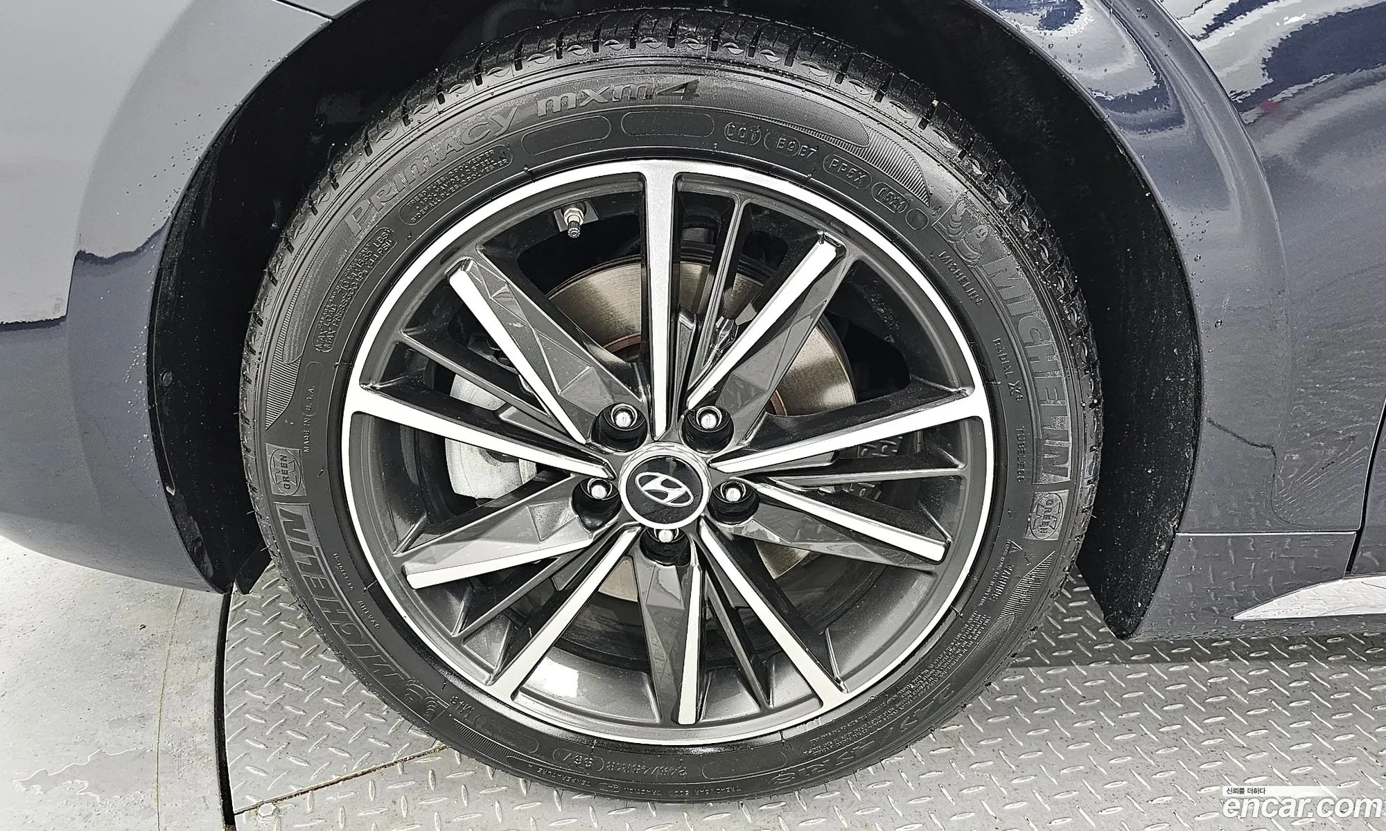 Hyundai Grandeur Vi 25 2021 - фотография 14336137