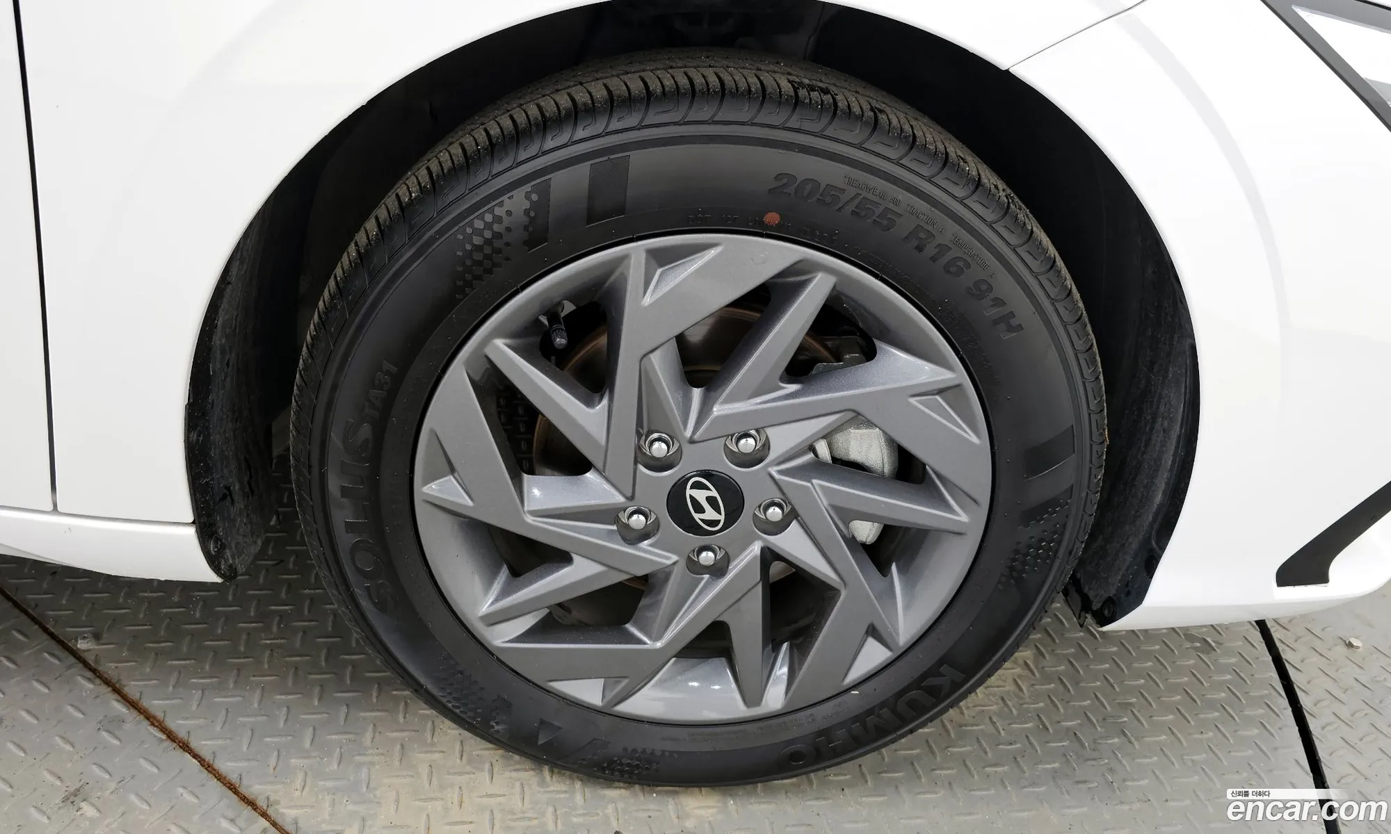 Hyundai Avante 16 2024 - фотография 15947406