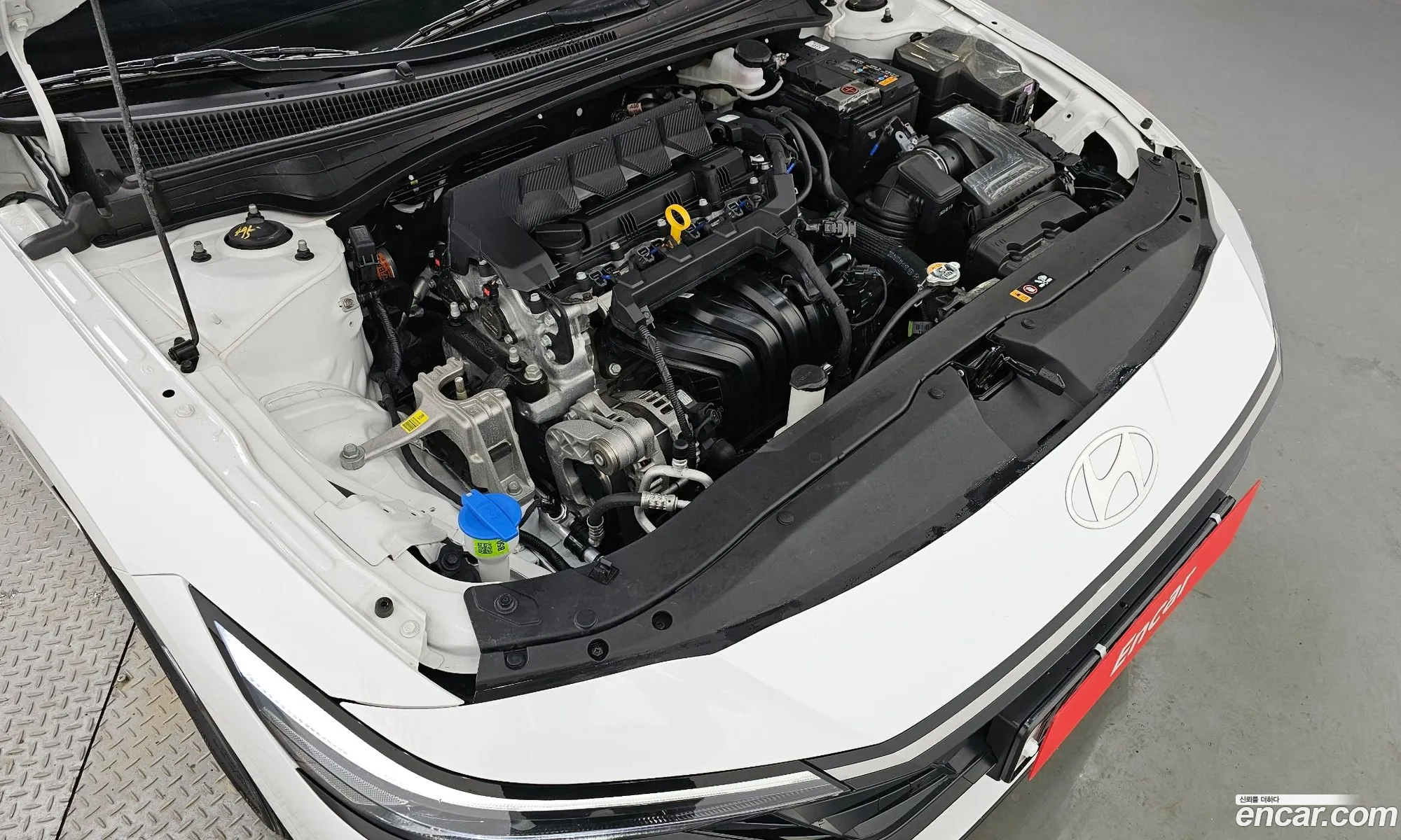 Hyundai Avante 16 2024 - фотография 15947407