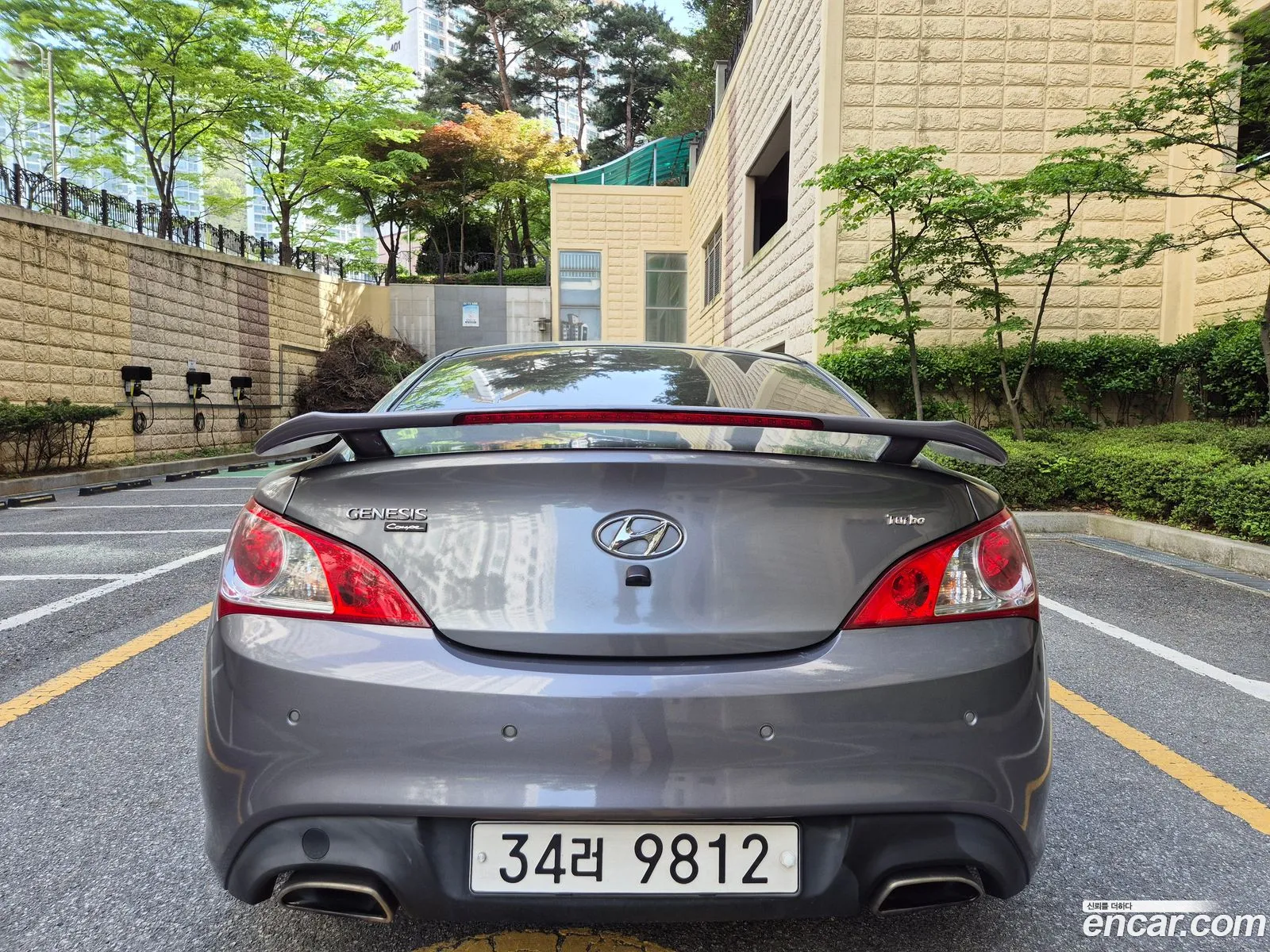 Hyundai Genesis I 200 Turbo R 2009 - фотография 18651486