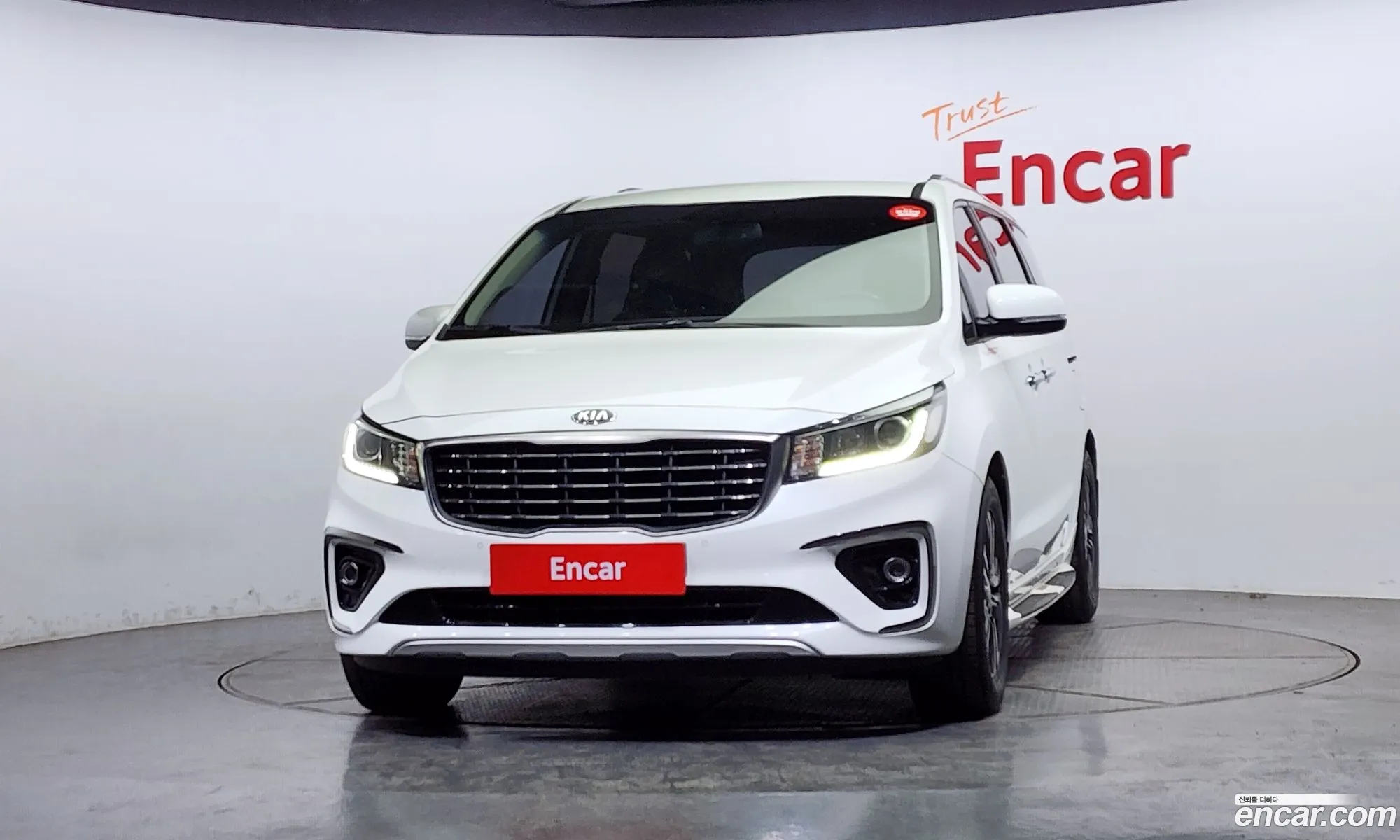 Kia The New Carnival 9-Seater Luxury - фотография 18383793