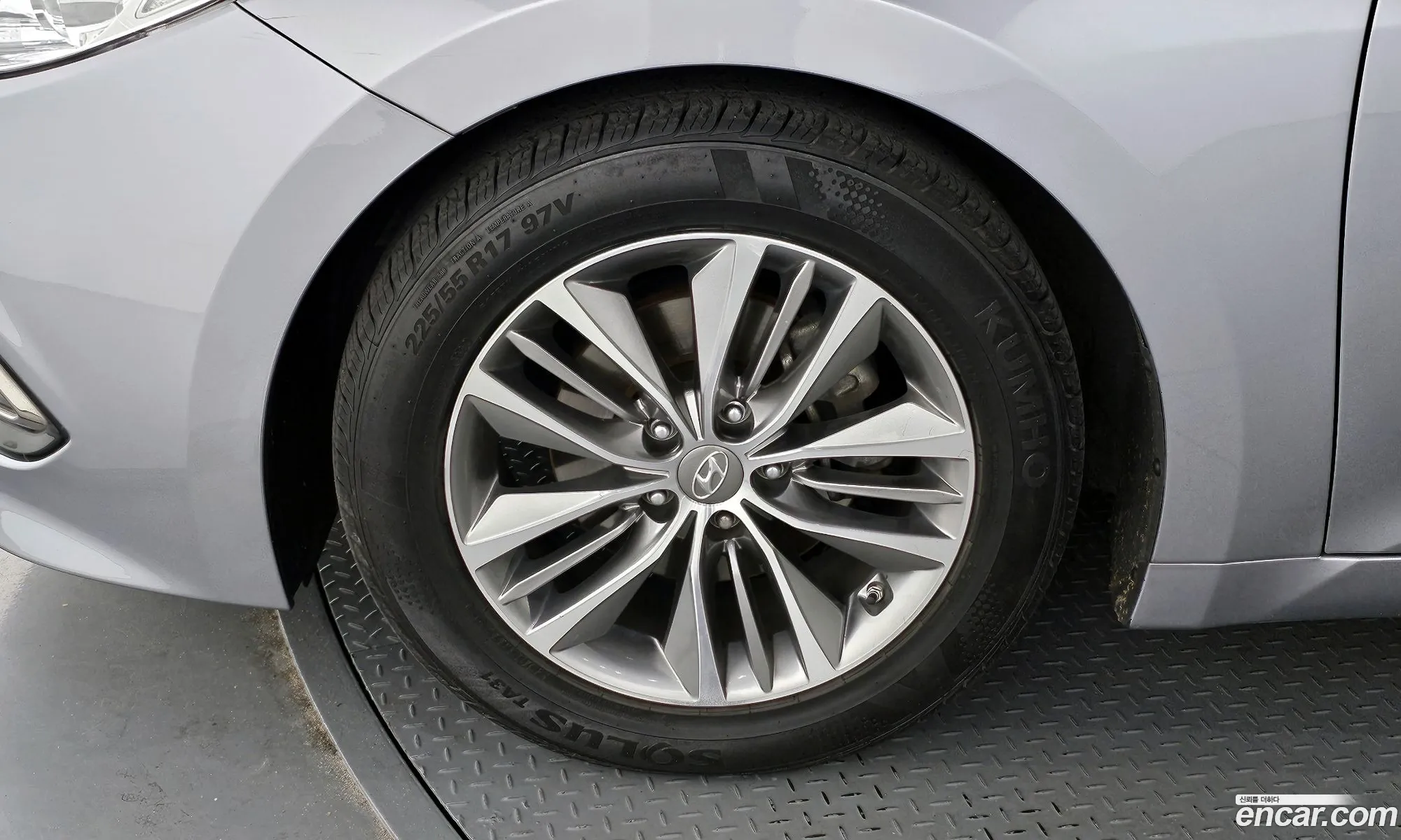 Hyundai Grandeur V Hg240 Modern 2015 - фотография 11343126