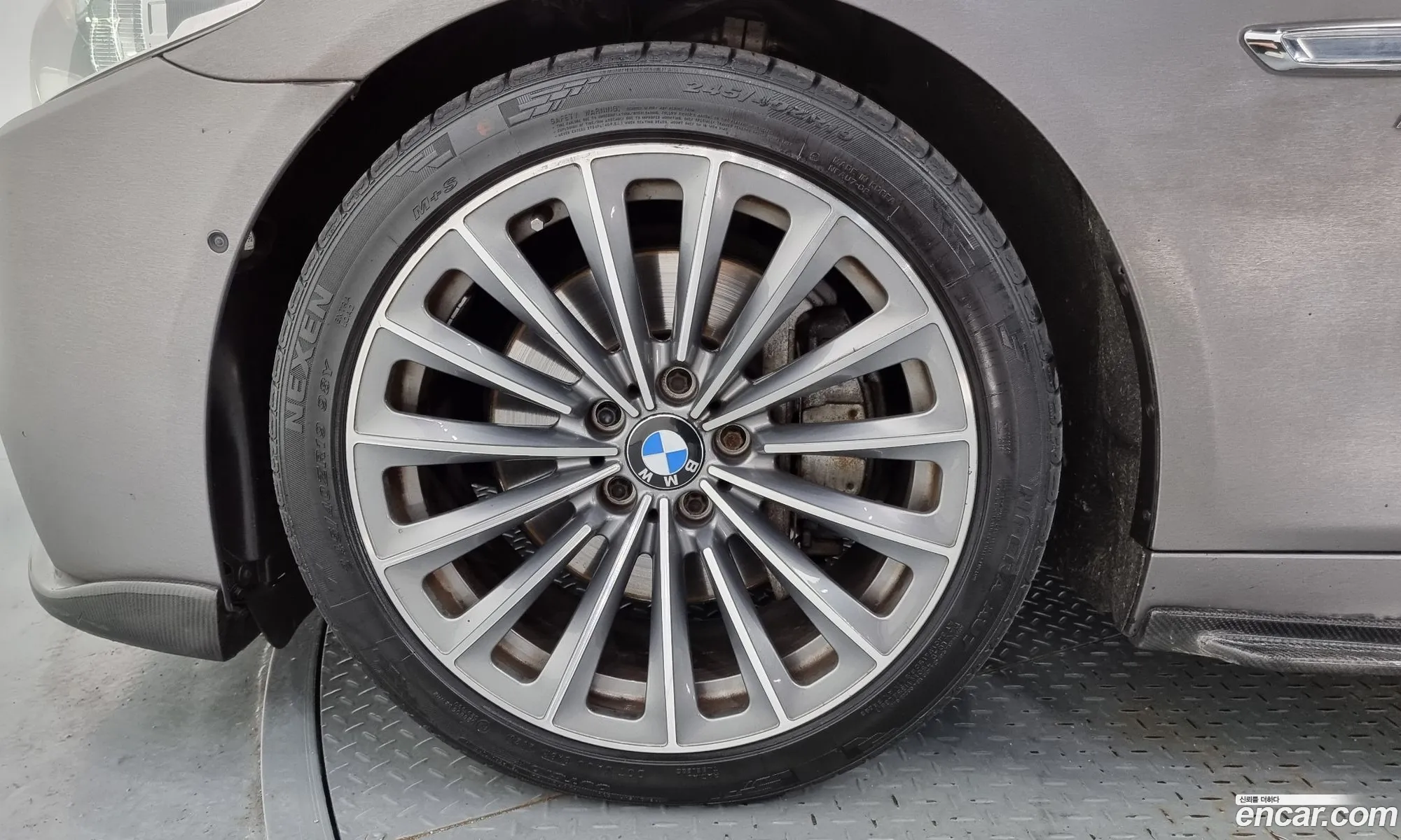 BMW 5 Series F10 M550D xDrive - фотография 145547