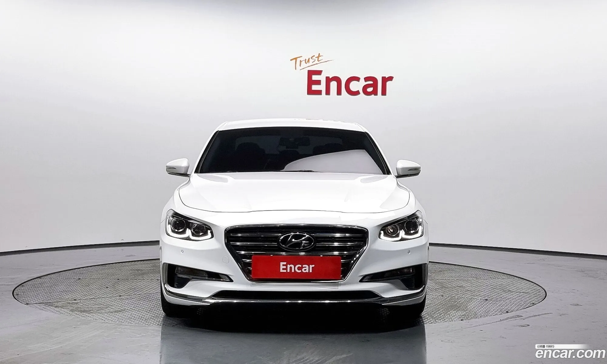 Hyundai Grandeur Ig 30 Lpi Modern Rental Car - фотография 12042379