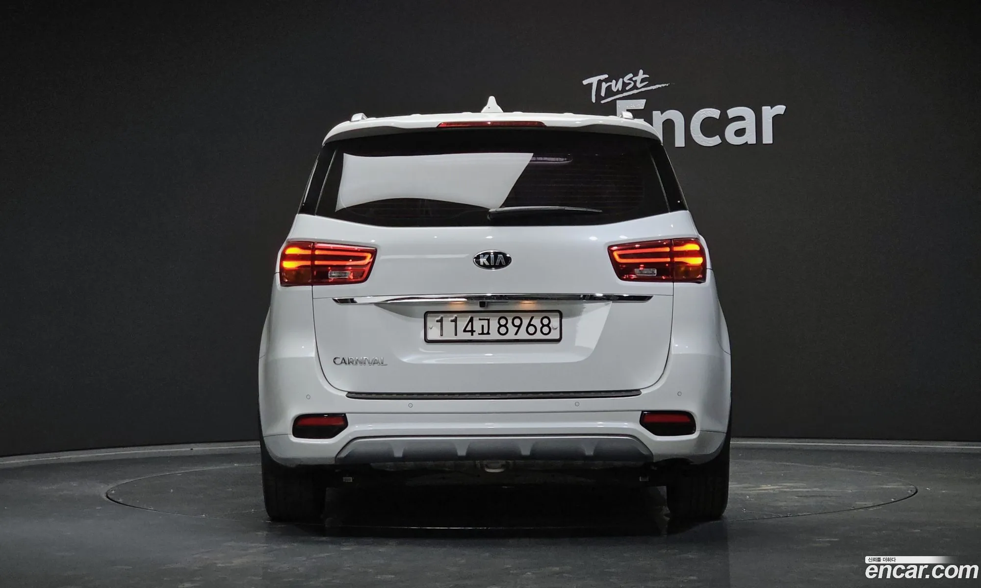 Kia Carnival Iii 9-Seater Luxury 2019 - фотография 12562567