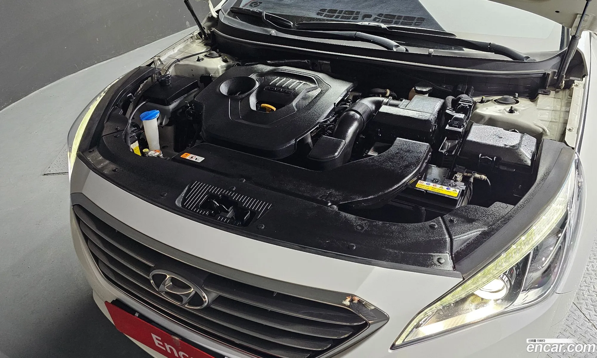 Hyundai Lf Sonata 20 Premium - фотография 12060802