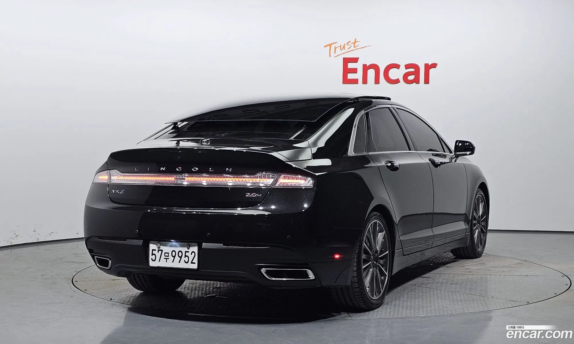 Lincoln Mkz Ii Hybrid 2015 - фотография 3739556