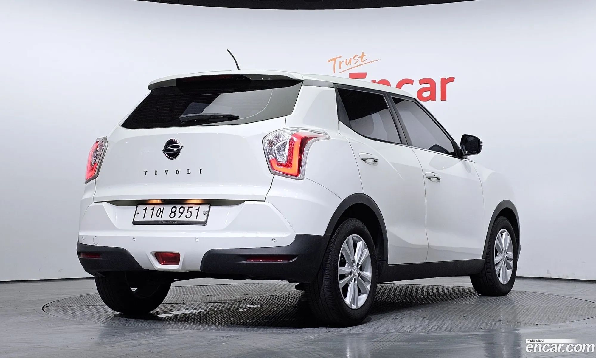 Ssangyong Tivoli Tivoli Vx 2Wd 2015 - фотография 14950948