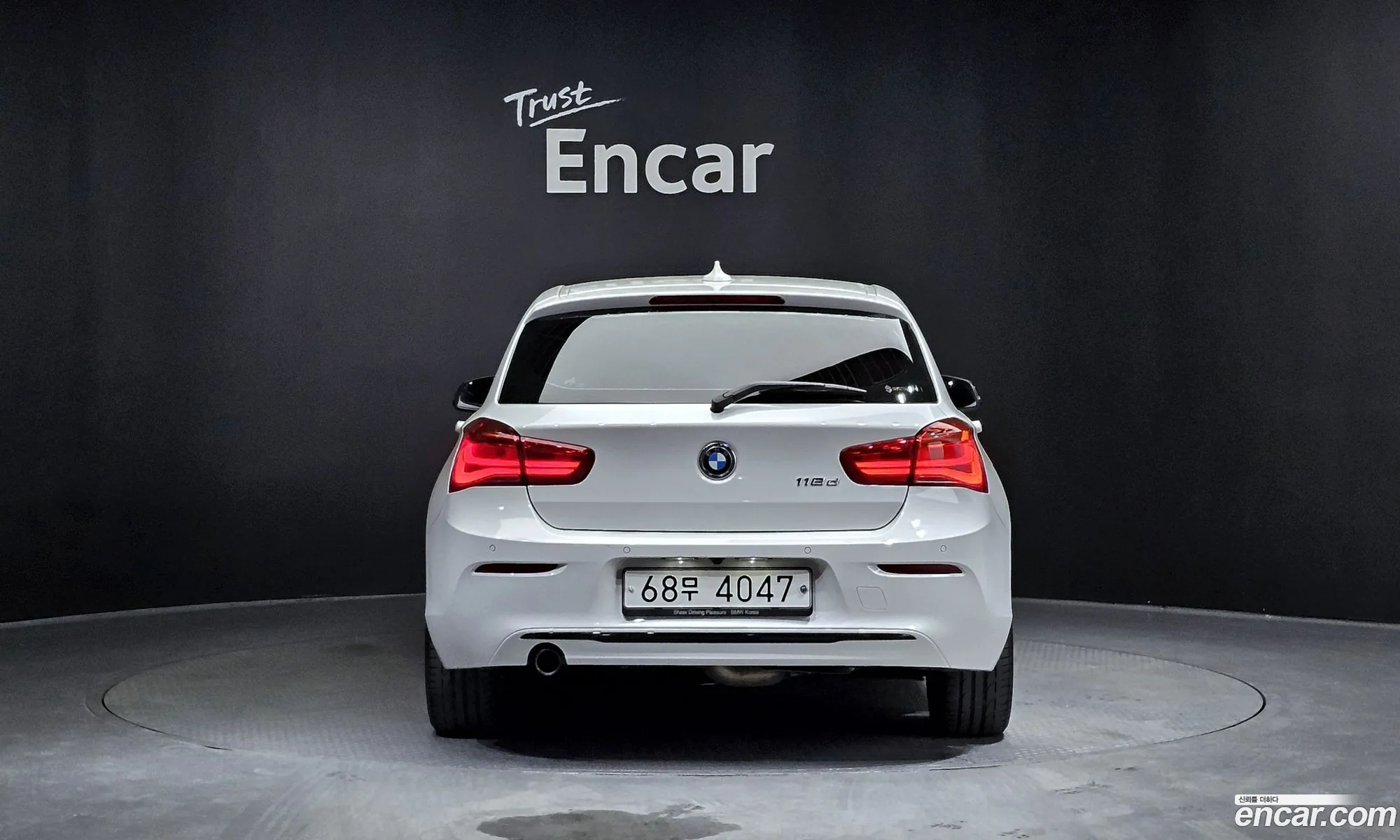 BMW 1Er 118D Sport 5 Door 2019 - фотография 12860830