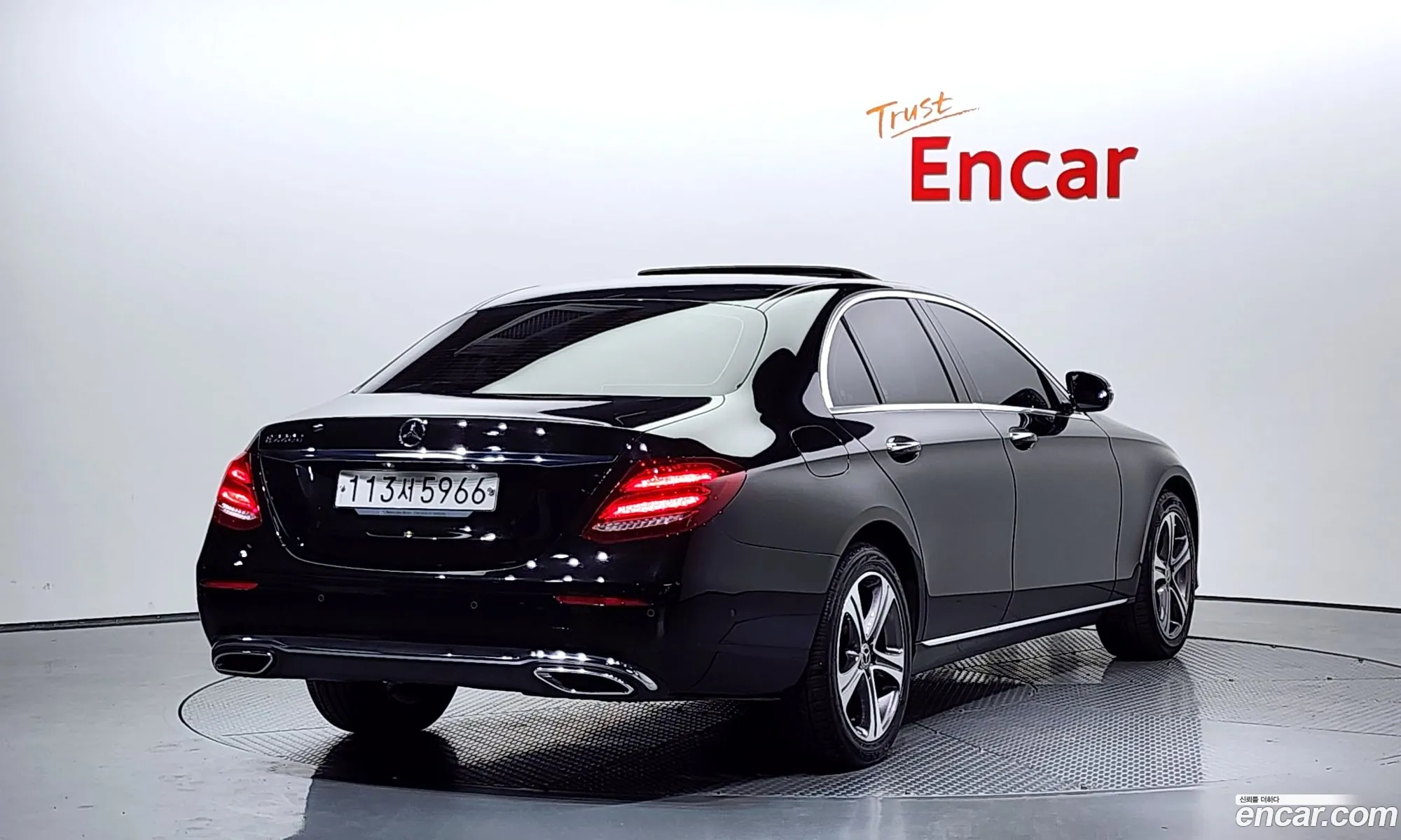 Mercedes-Benz E-Klasse V W213 S213 C238 E220D Avant Garde 2019 - фотография 12297398