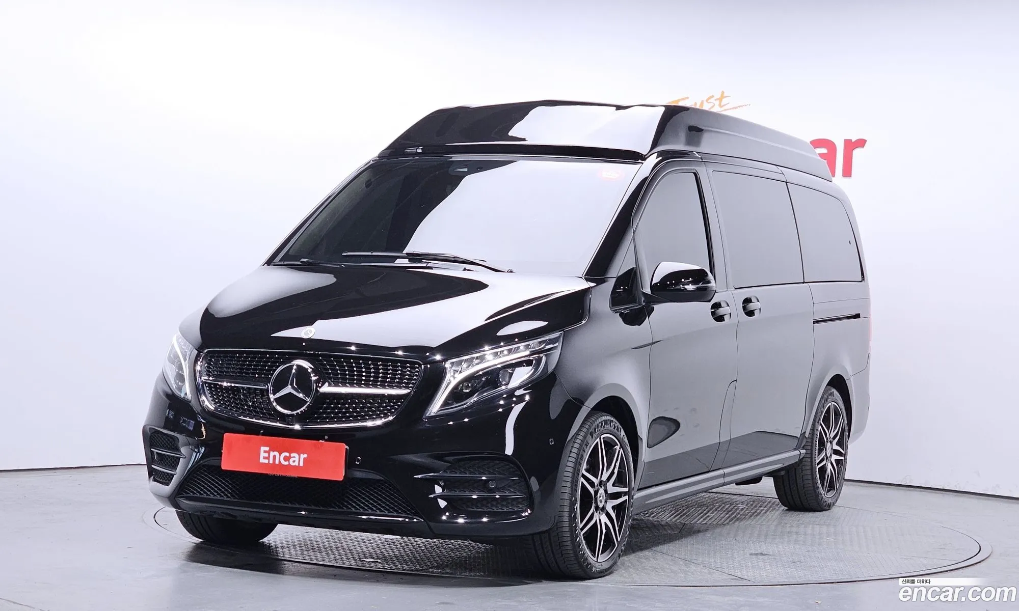 Mercedes-Benz V-Klasse V220 Cdi 2023 - фотография 12092932