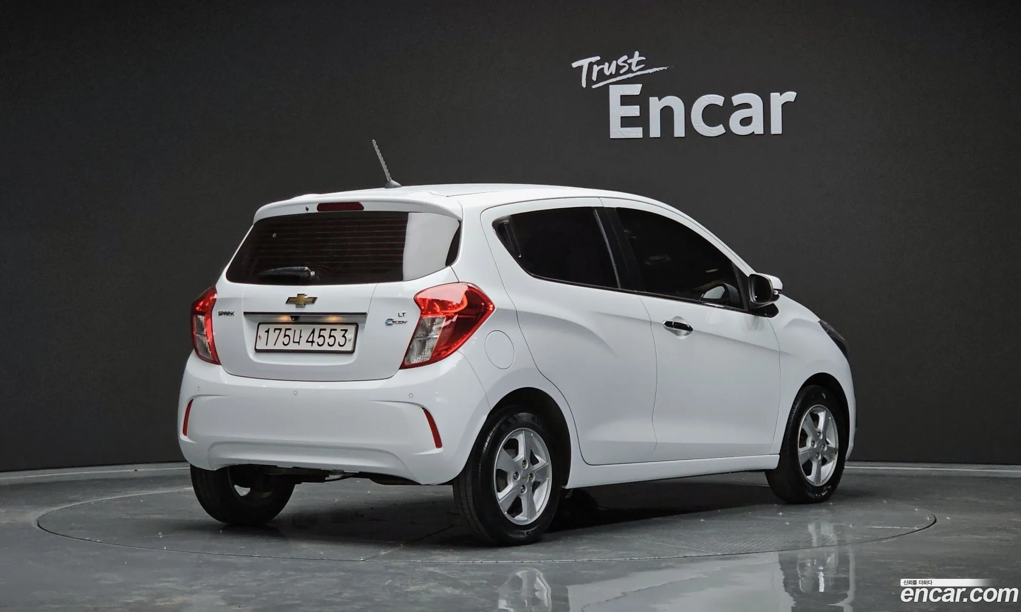Chevrolet Spark Iv Lt 2017 - фотография 6055333